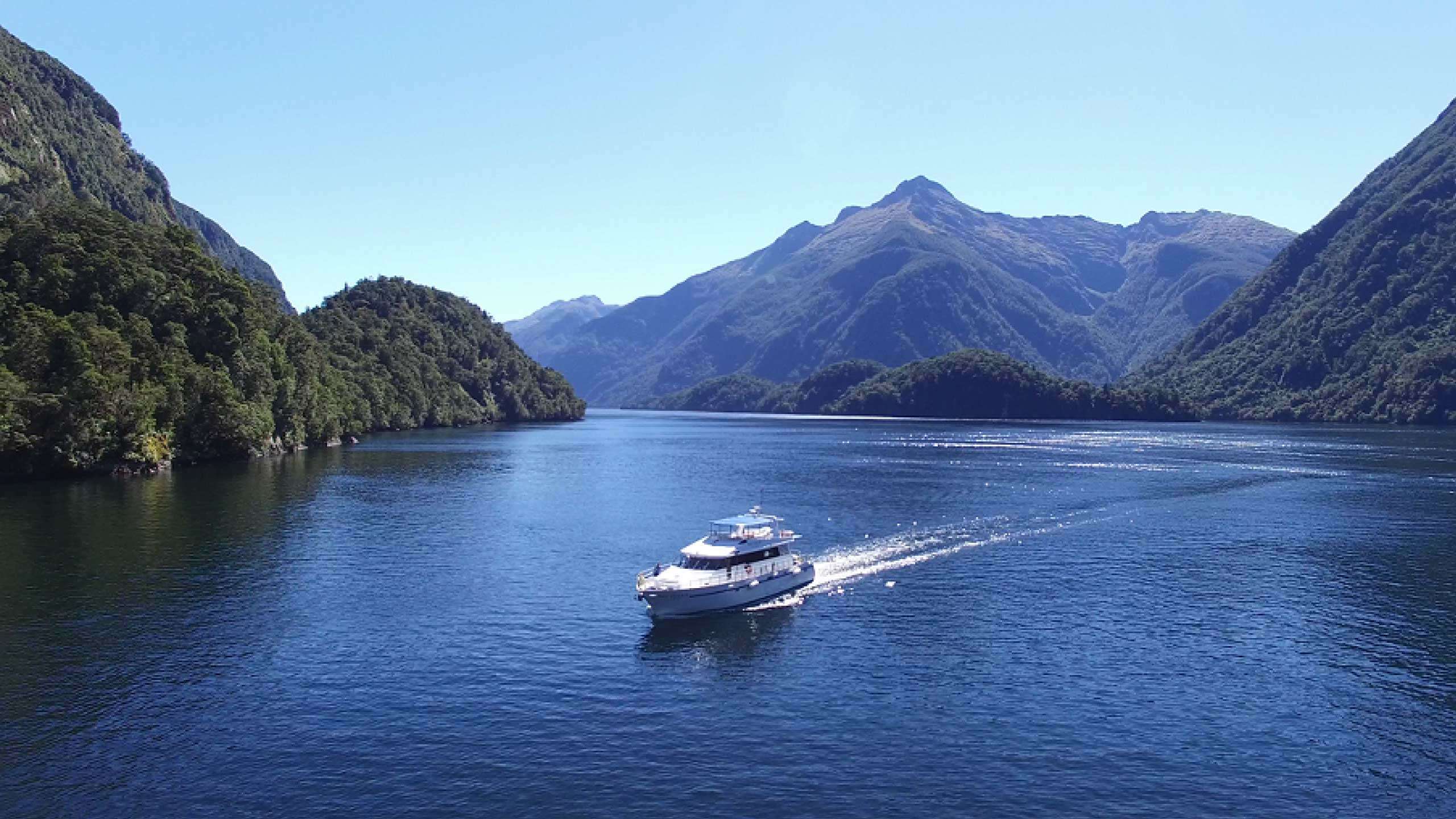 Iconic Fiordland - Three Great Walks, Milford Sound & Doubtful Sound Overnight Cruise 5D4N, Fully Guided