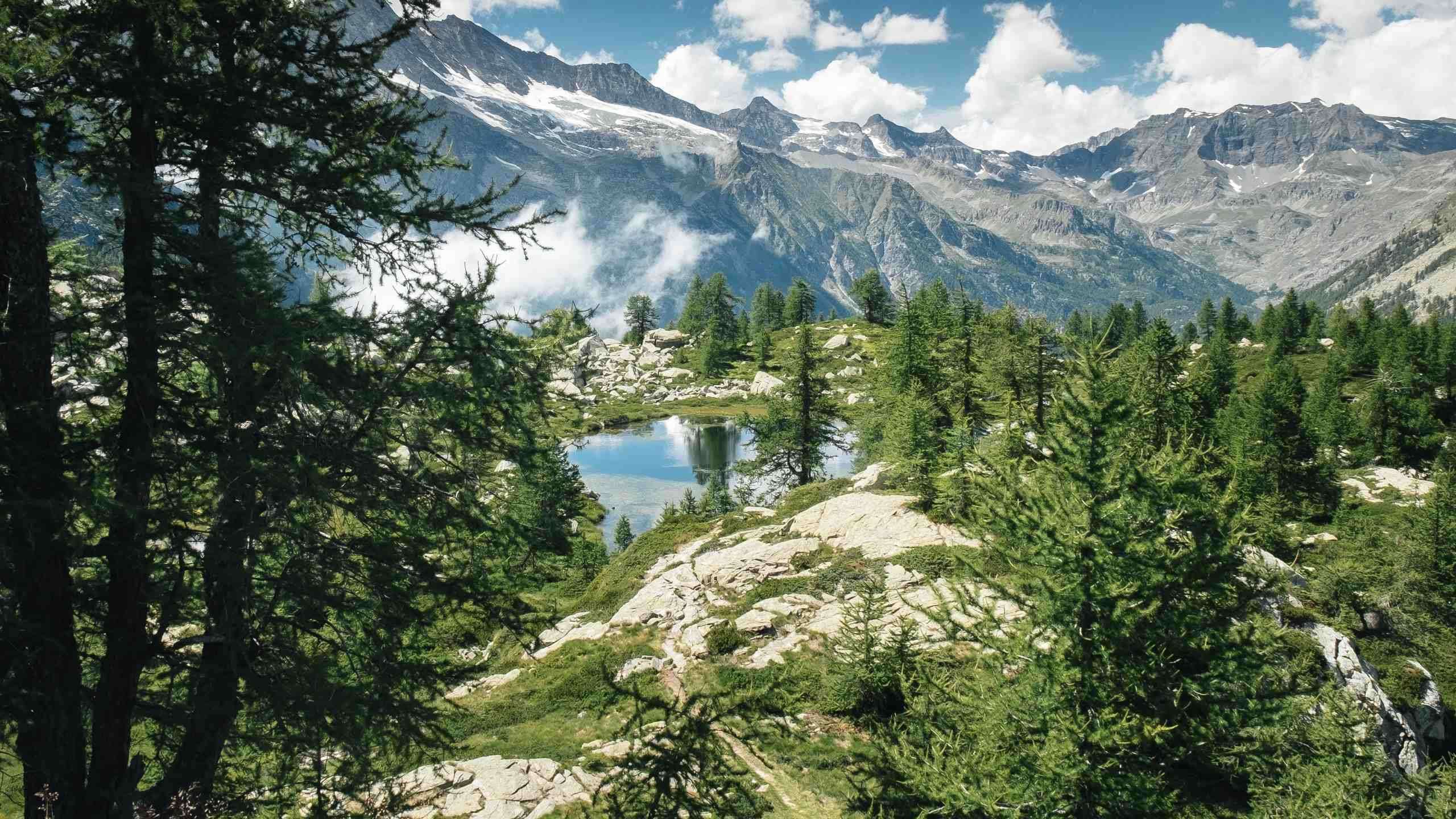 The Italian Alps Gran Paradiso to Matterhorn Luxury Walk 6D5N, Fully Guided
