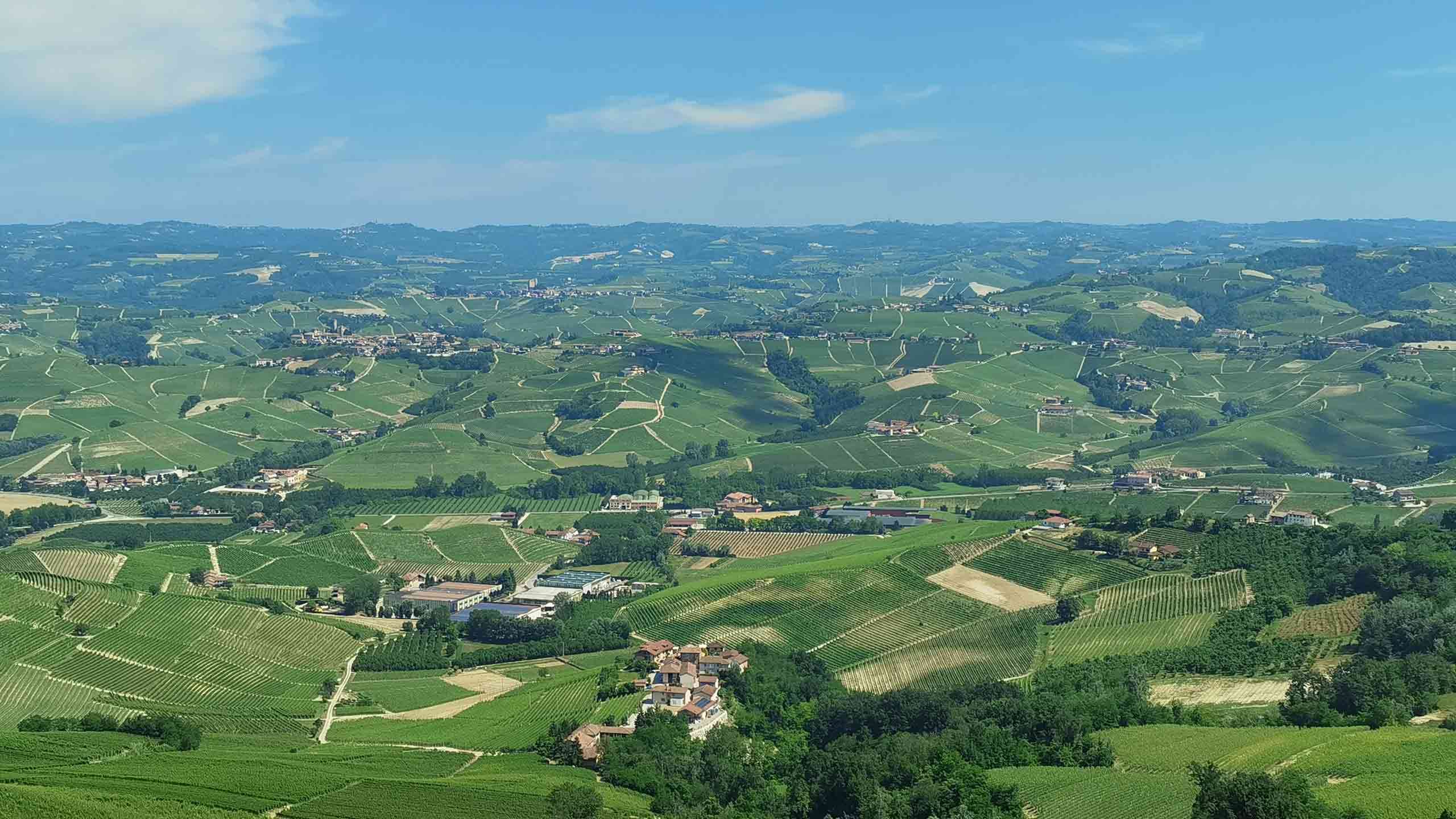 Northern Italy Gastronomic Piedmont Walk (Villages, Castles & Vineyards) 9D8N, Self-Guided