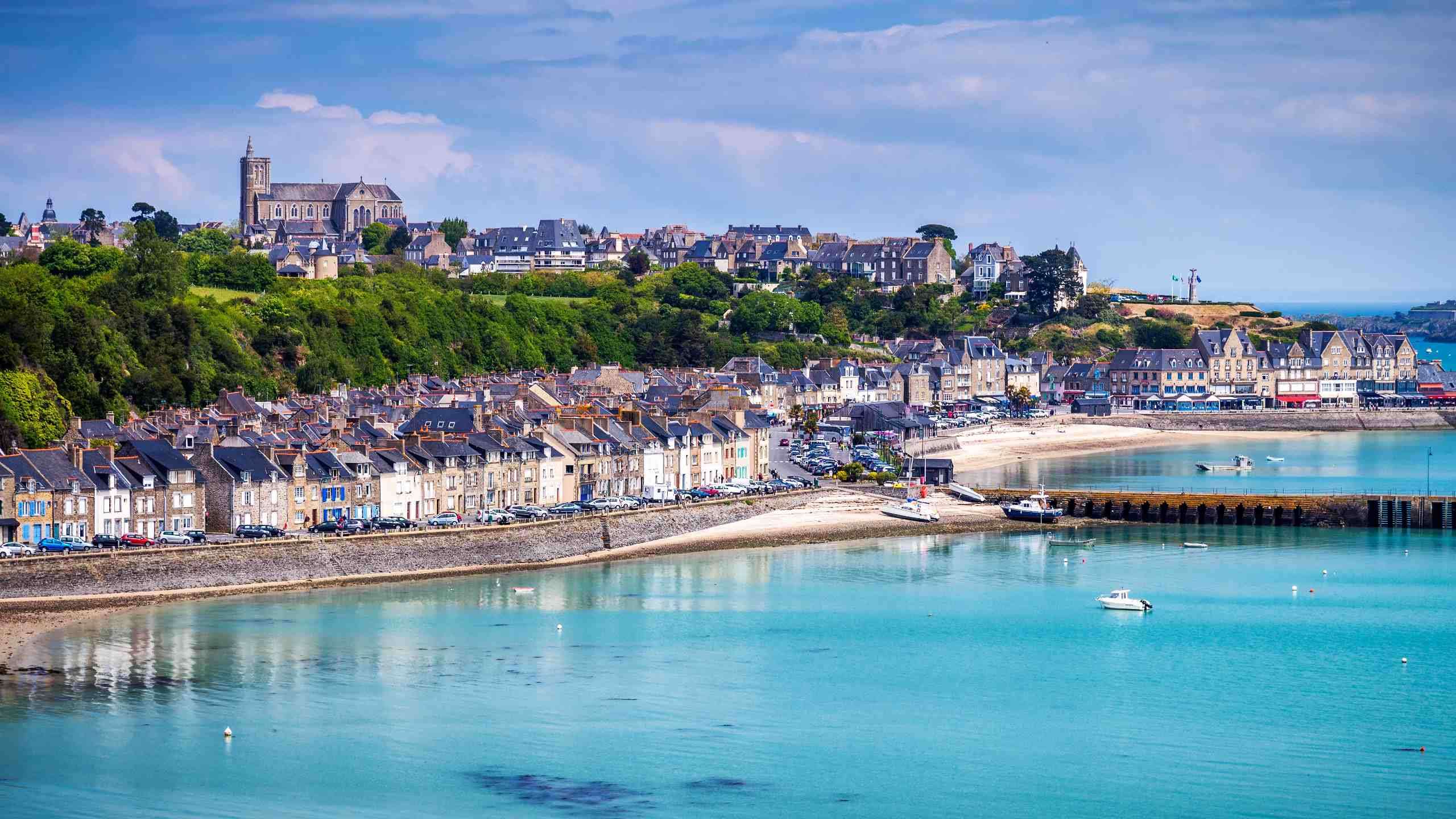Luxury Brittany To Normandy Walk 6D5N (France's D-Day Beaches to St-Malo), Fully Guided