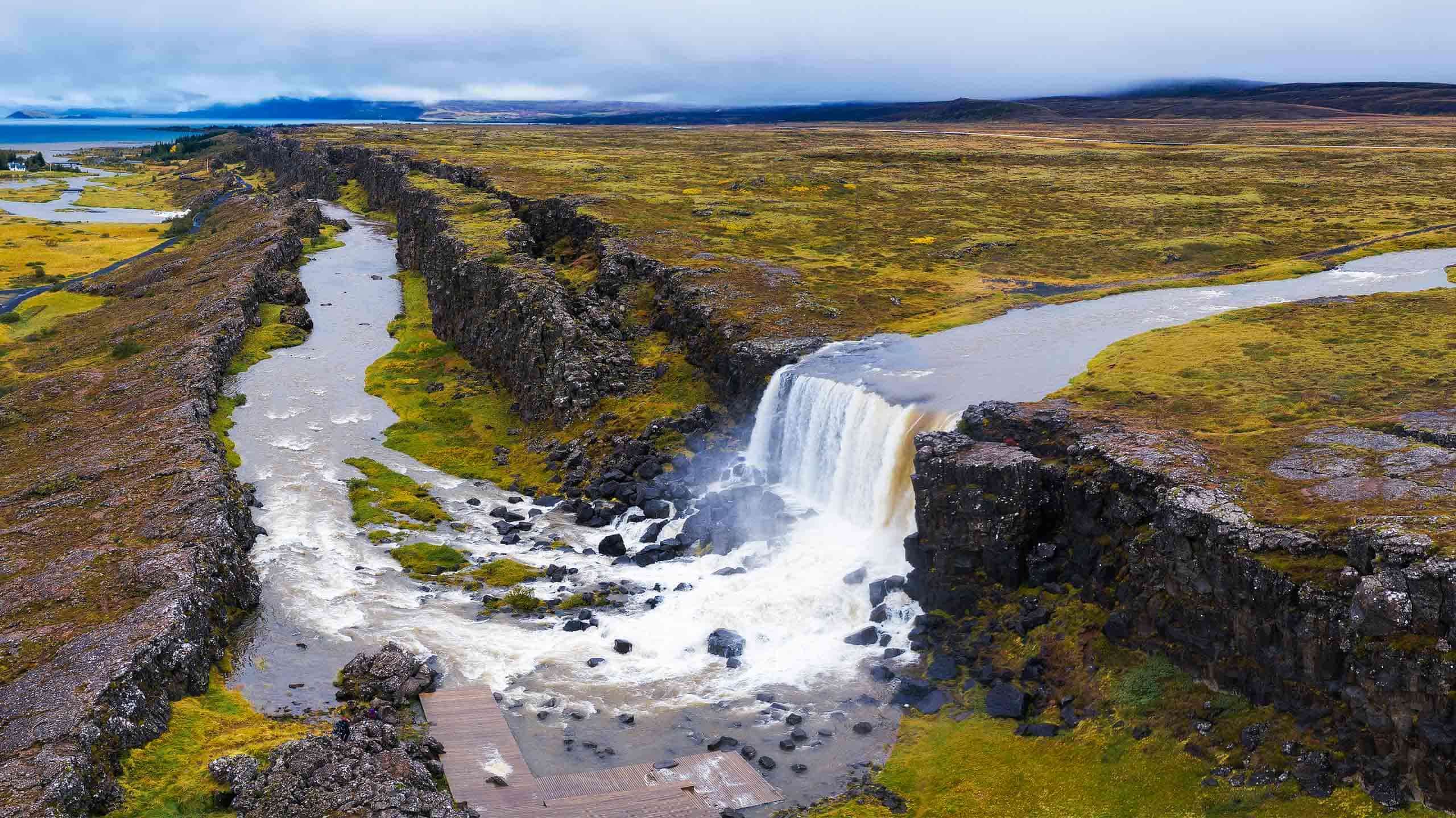 Luxury Iceland Walk (Ice Caves, Waterfalls & Geothermal Pools) 6D5N, Fully Guided