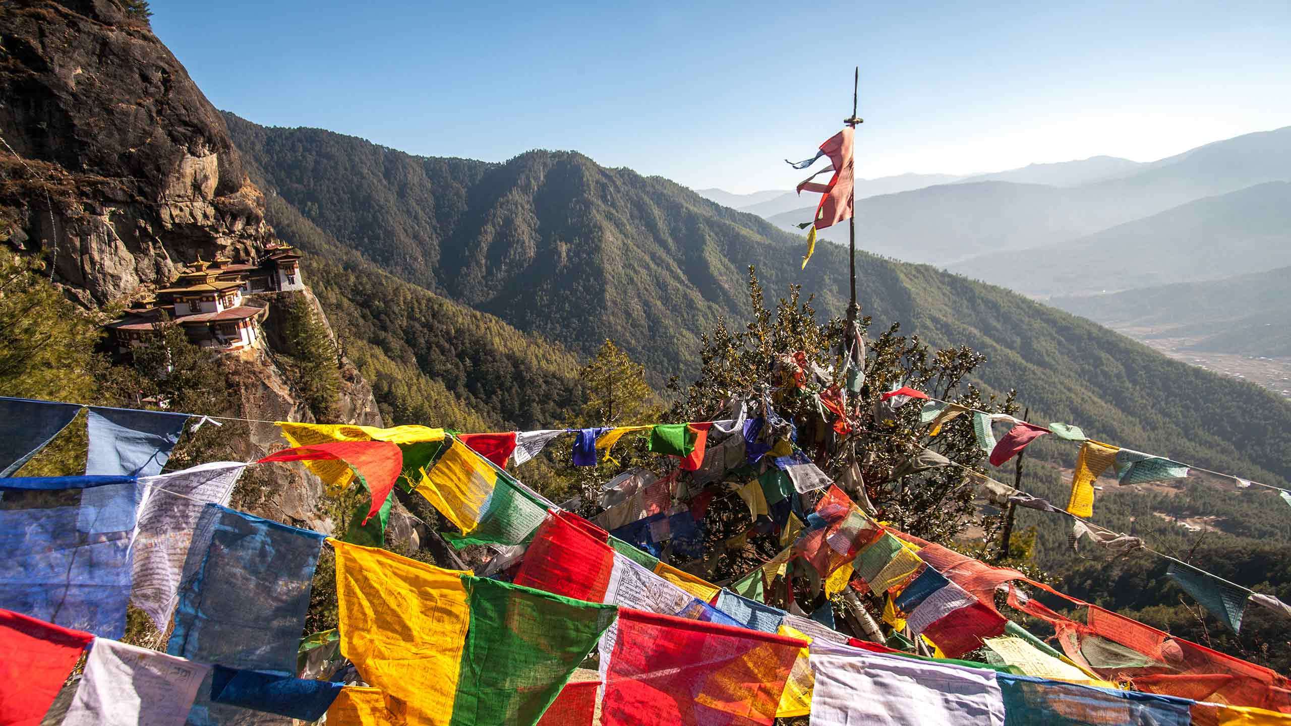 Luxury Bhutan Hike (Buddhist Culture, Himalayan Peaks & Tiger’s Nest) 8D7N, Fully Guided