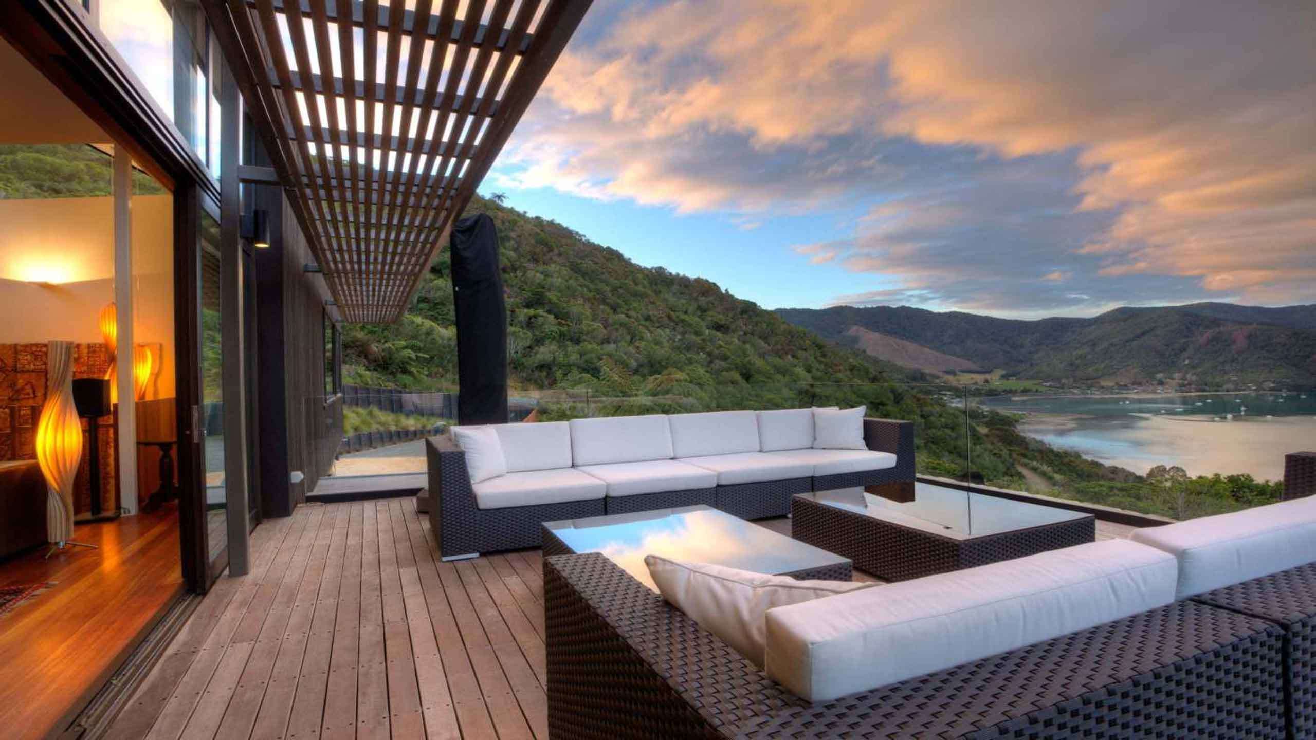 Queen Charlotte Track Luxury 'Lodge to Lodge' Walk 5D4N Self Guided