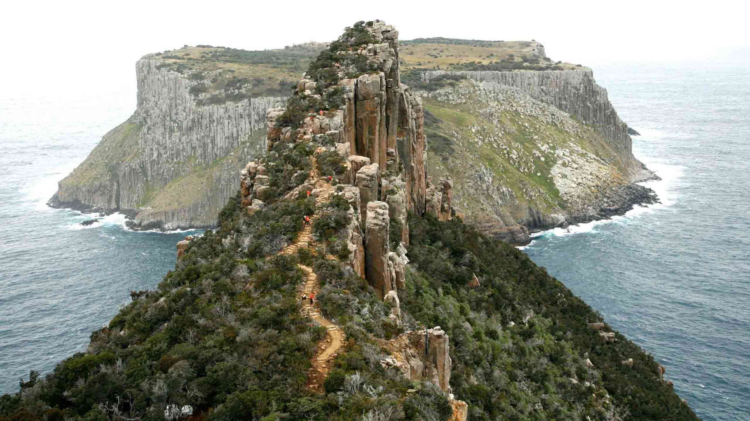 Three Capes Track Lodge Walk 4D3N Three Capes Lodge Walk Three Capes Tasmania Walk 3 Capes