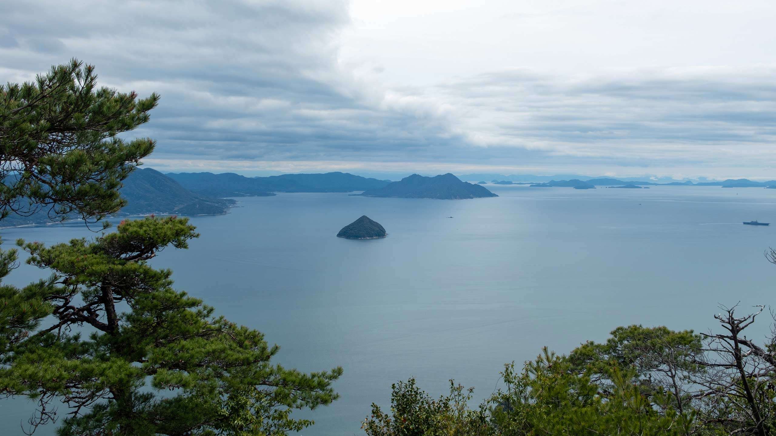 Hiroshima to Dogo Onsen (Seto Inland Sea & Shimanami Kaido) Luxury Cycling 7D6N, Fully Guided