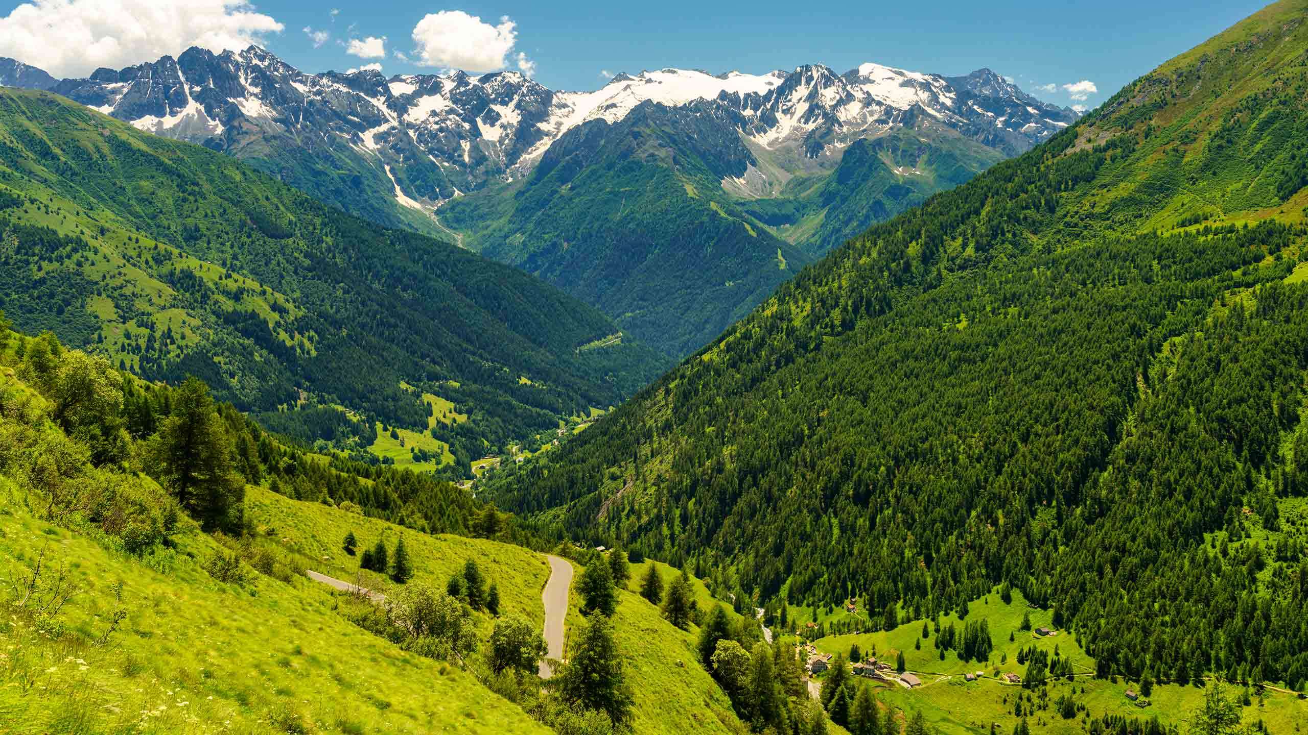 Deluxe Italy Autumn Lakes Cycling 6D5N (Country Roads, Medieval Villages & Golden Vineyards), Fully Guided