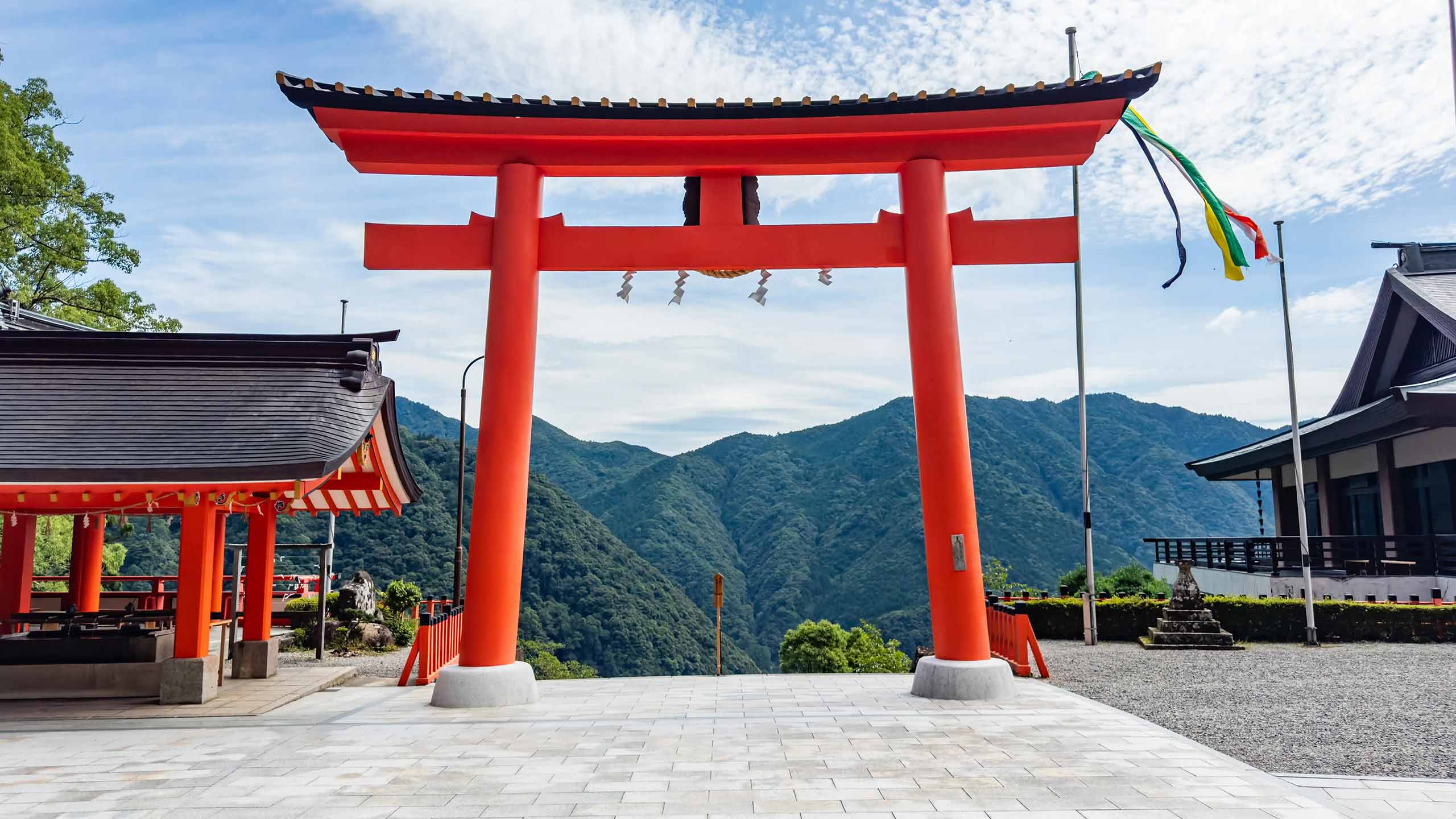 kumano-nachi-taisha-grand-shrine-nachisan-wakayama-japan-shutterstock2518784663