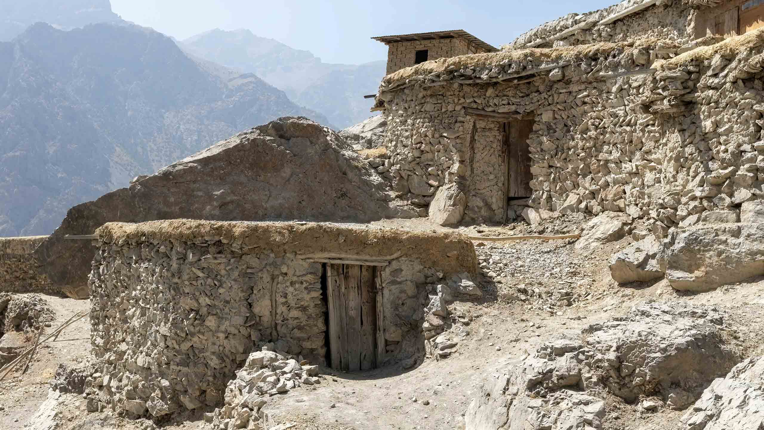 mountain-village-kishlak-fann-mountains-pamir-tajikistan-shutterstock2689233699