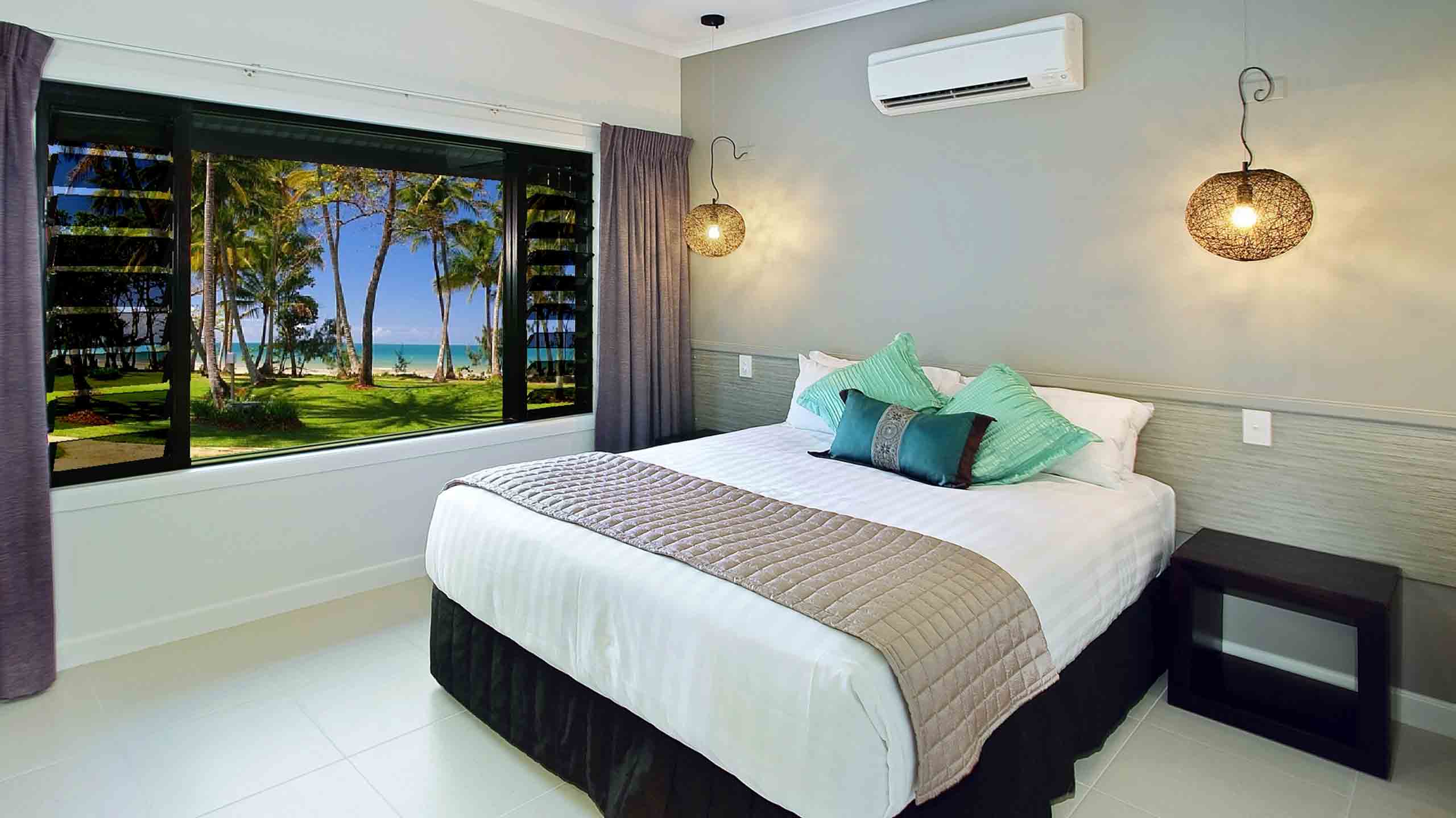 castaway-resort-and-spa-queensland-mission-beach-2-bedroom-apartment-Main-Bedroom