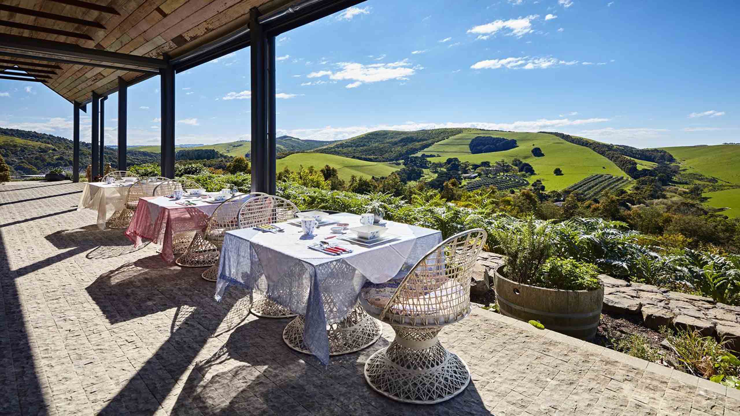 the-church-house-wilson-prom-new-zealand-outdoor-dining