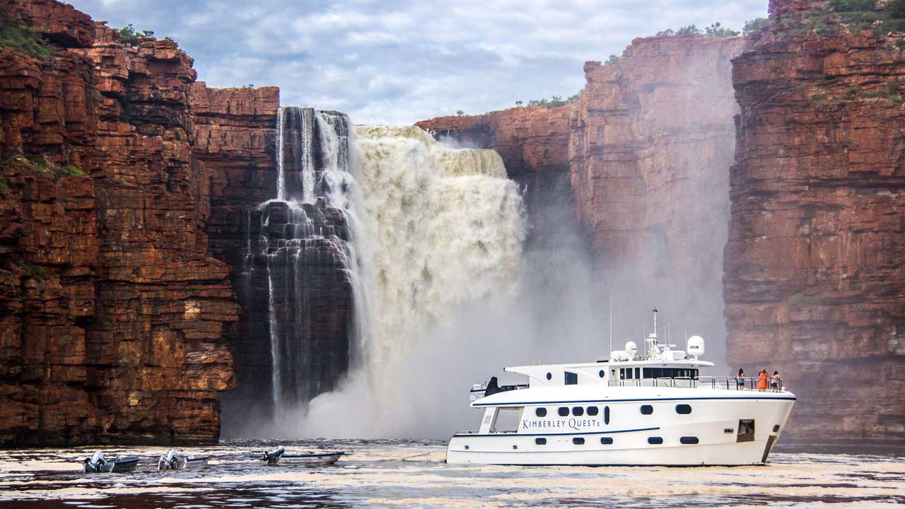 kimberley-quest-western-australia-cruise-king-george-falls-wet-season