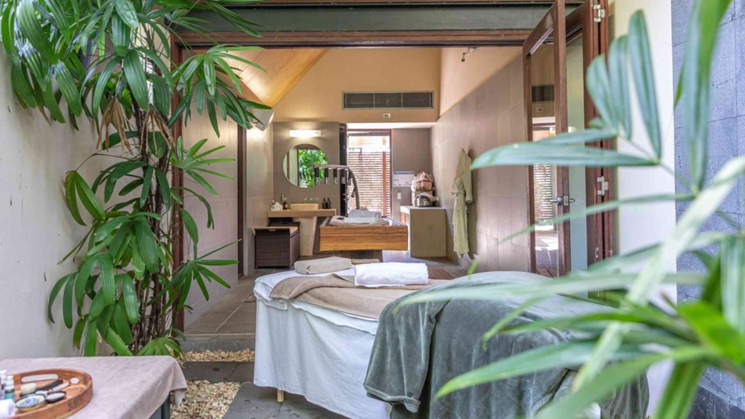 niramaya-villas-and-spa-port-douglas-queensland-australia-spa-treatment-room