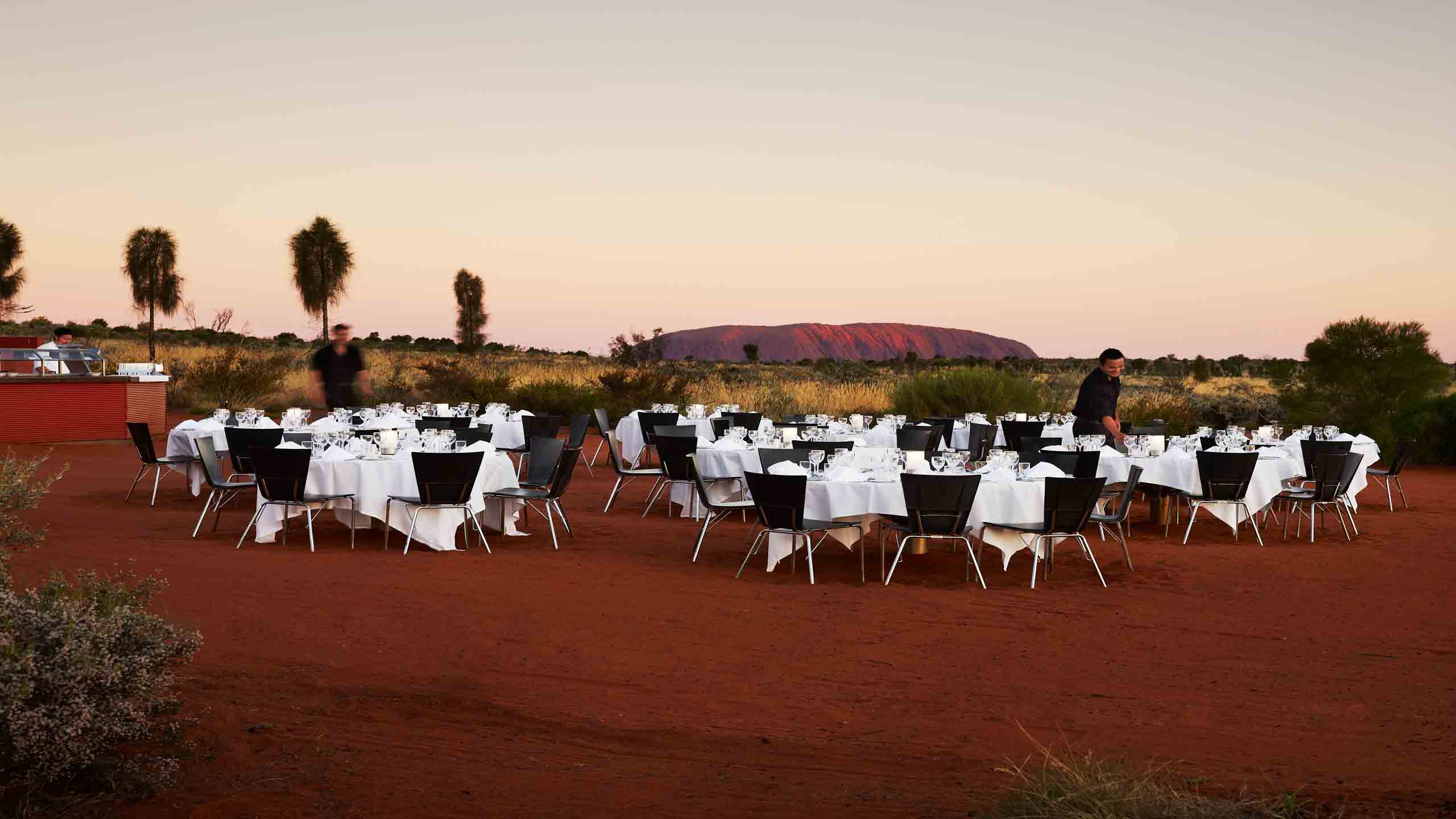 sails-in-the-Desert-Sounds-of-Silence-northern-territory-dining-alfresco
