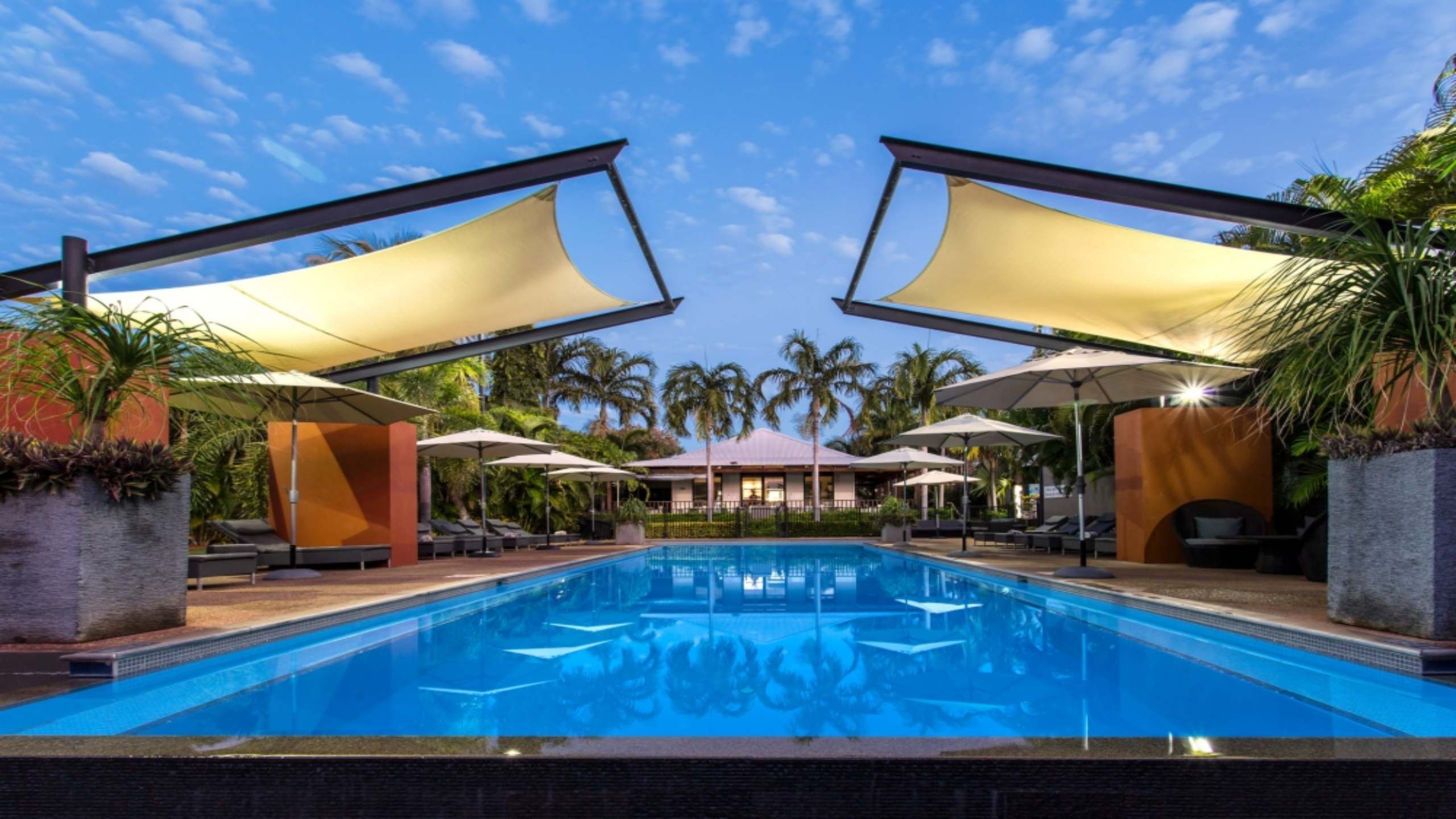 the-pearle-of-cable-beach-broome-western-australia-luxury-resort-outdoor-pool
