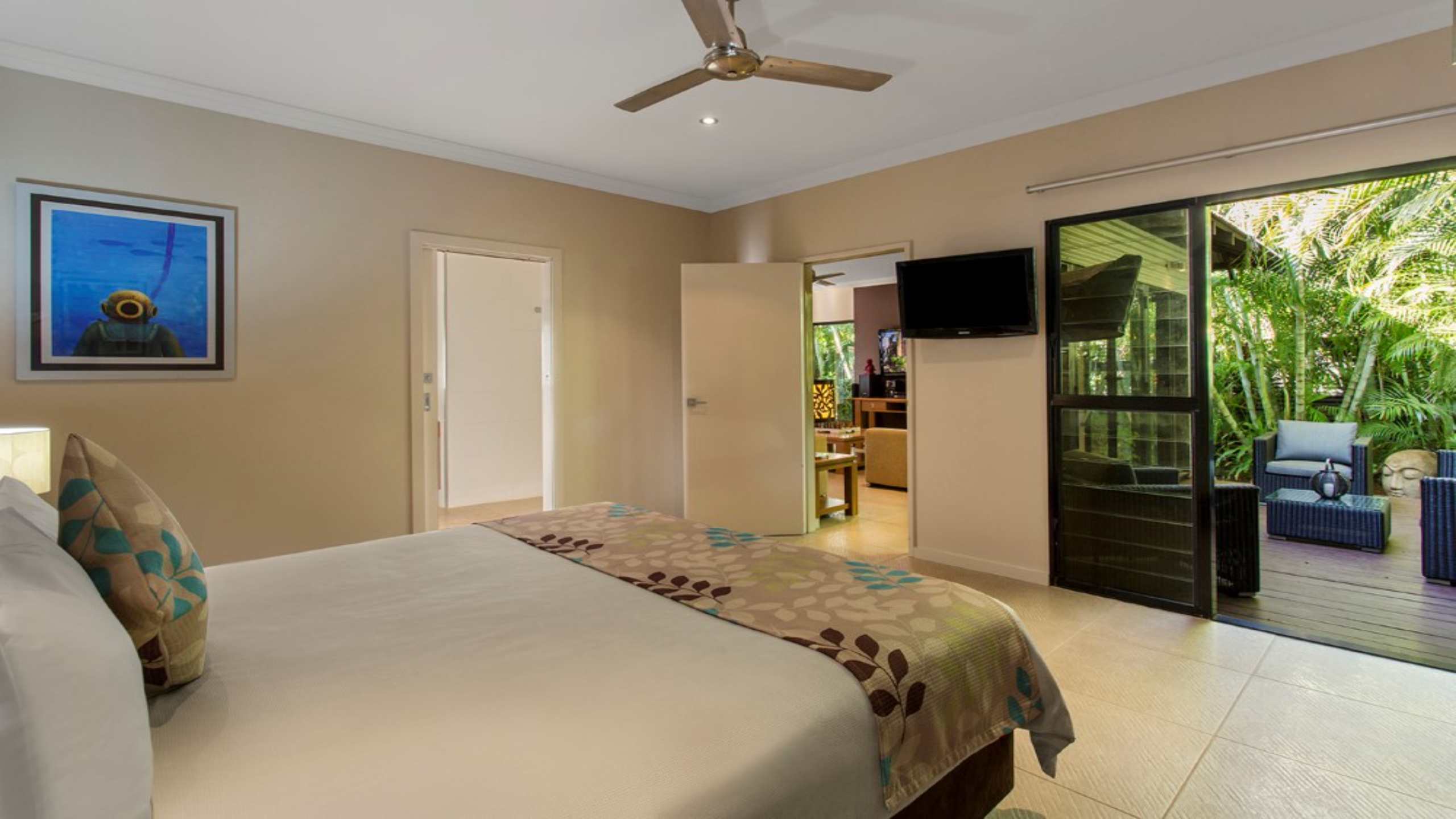 the-pearle-of-cable-beach-broome-western-australia-luxury-resort-accommodation-villa-bedroom-interior-with-balcony