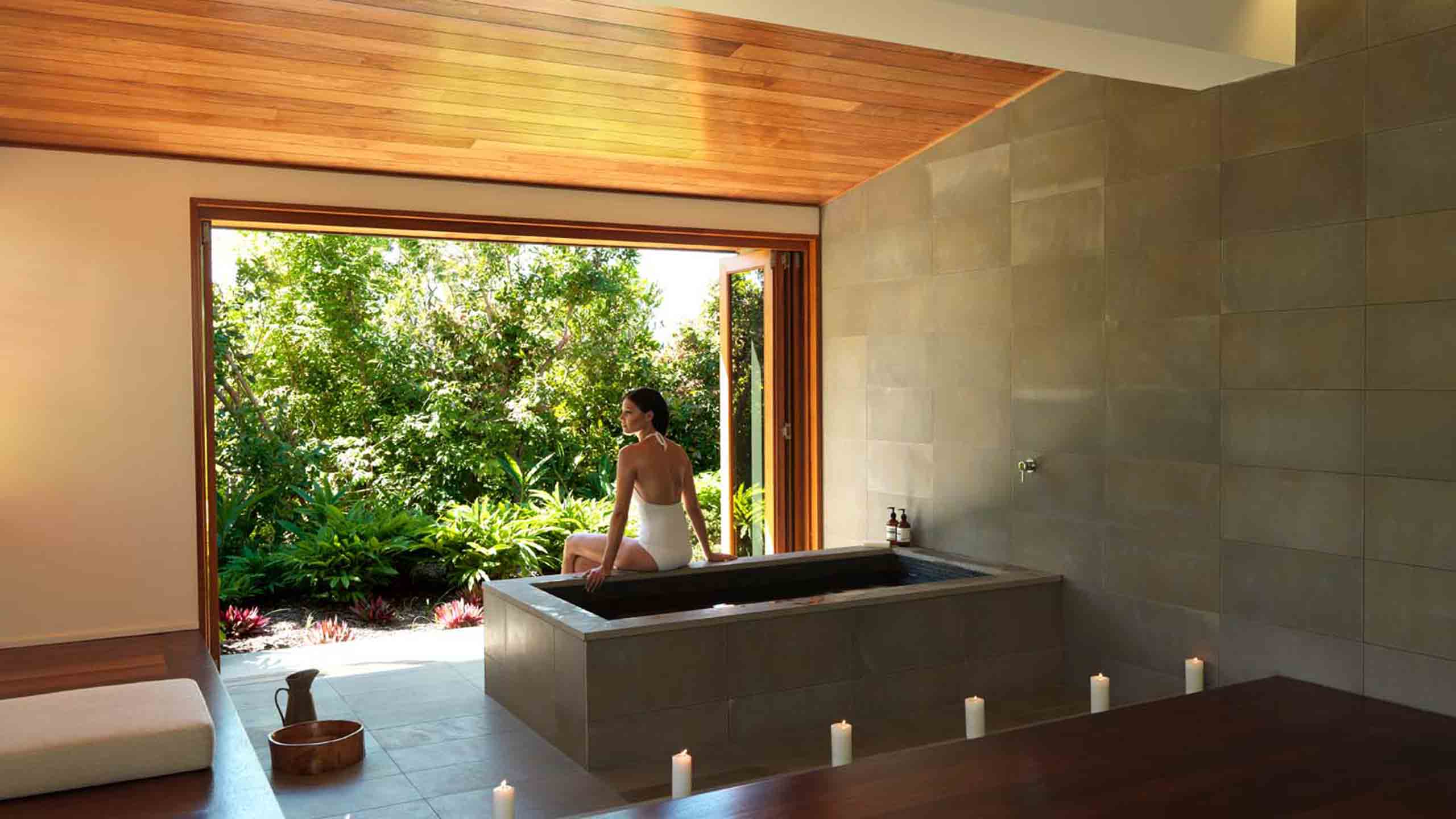 qualia-whitsundays-great-barrier-reef-hamilton-spa-bath
