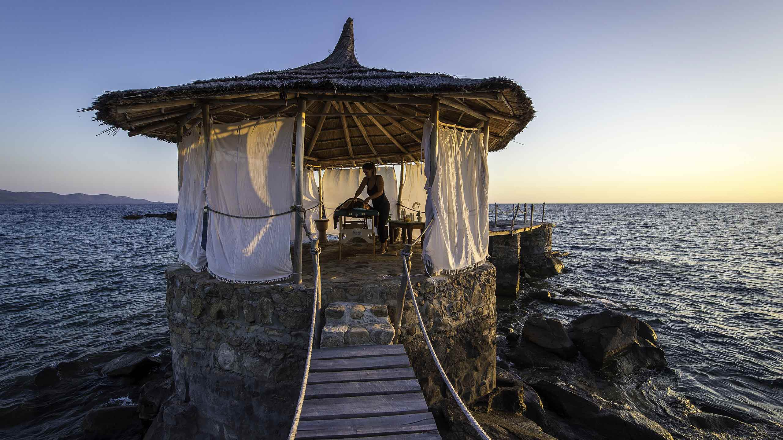 kaya-mawa-island-lodge-malawi-africa-the-spa