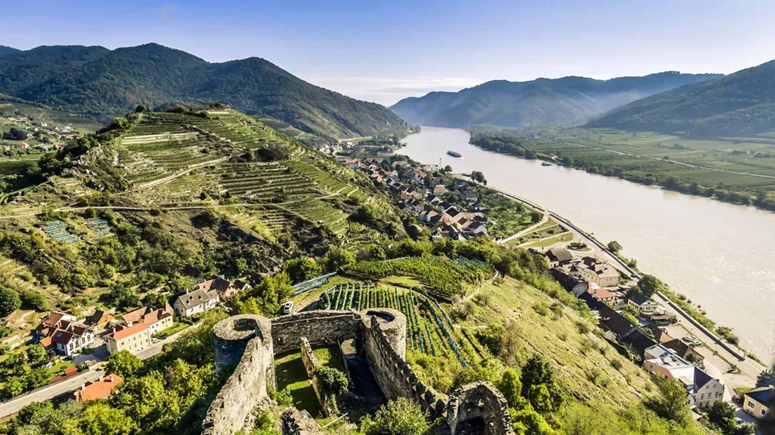 hotel-schloss-durnstein-austria-views
