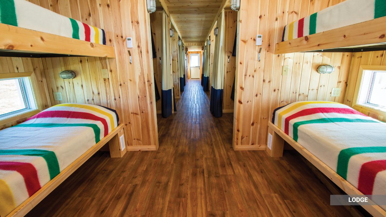 tundra-buggy-lodge-canada-room