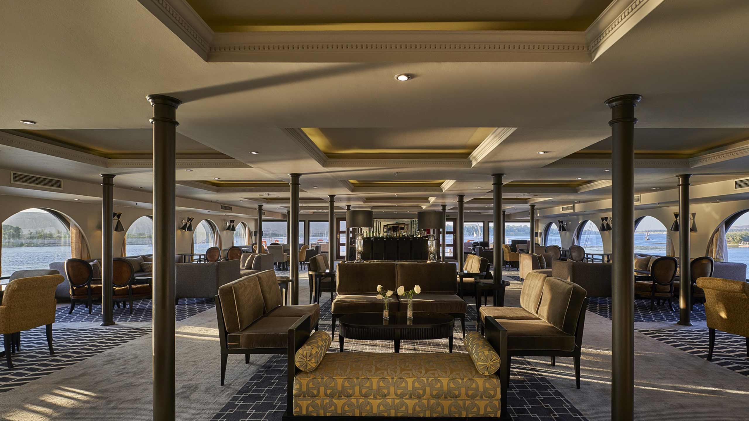 movenpick-ms-sunray-egypt-nile-cruise-lounge