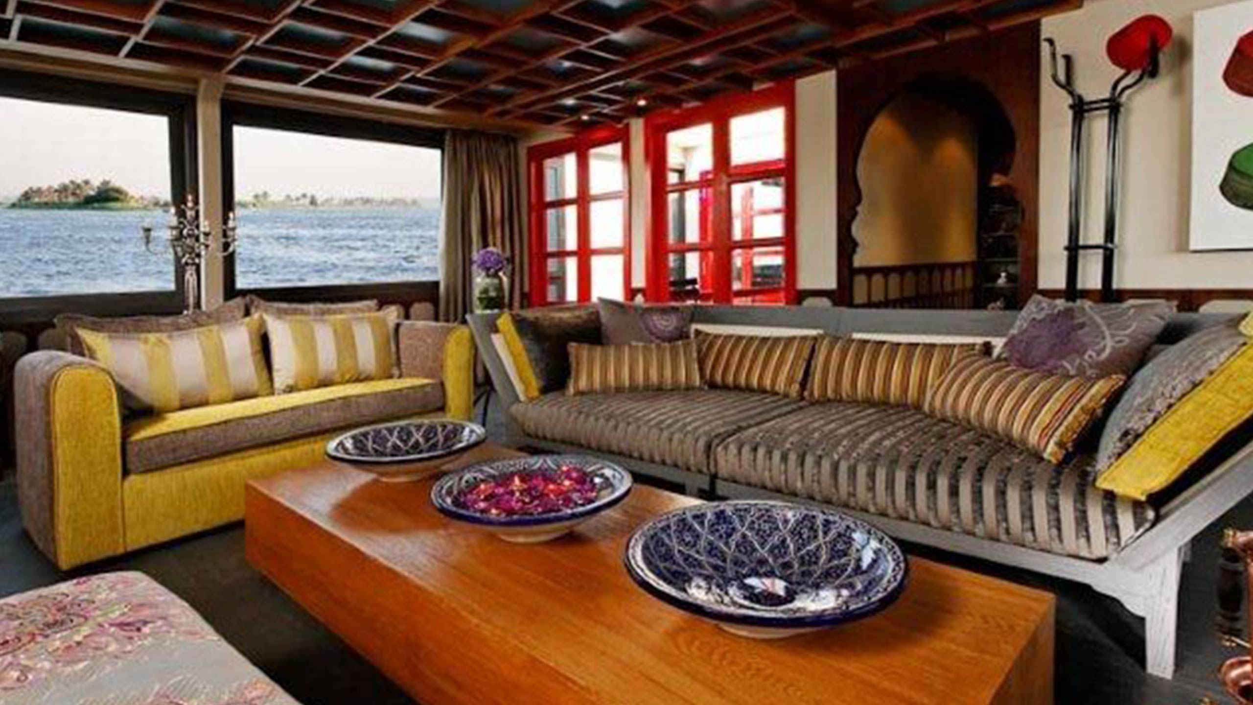 movenpick-sb-feddya-egypt-nile-cruise-lounge
