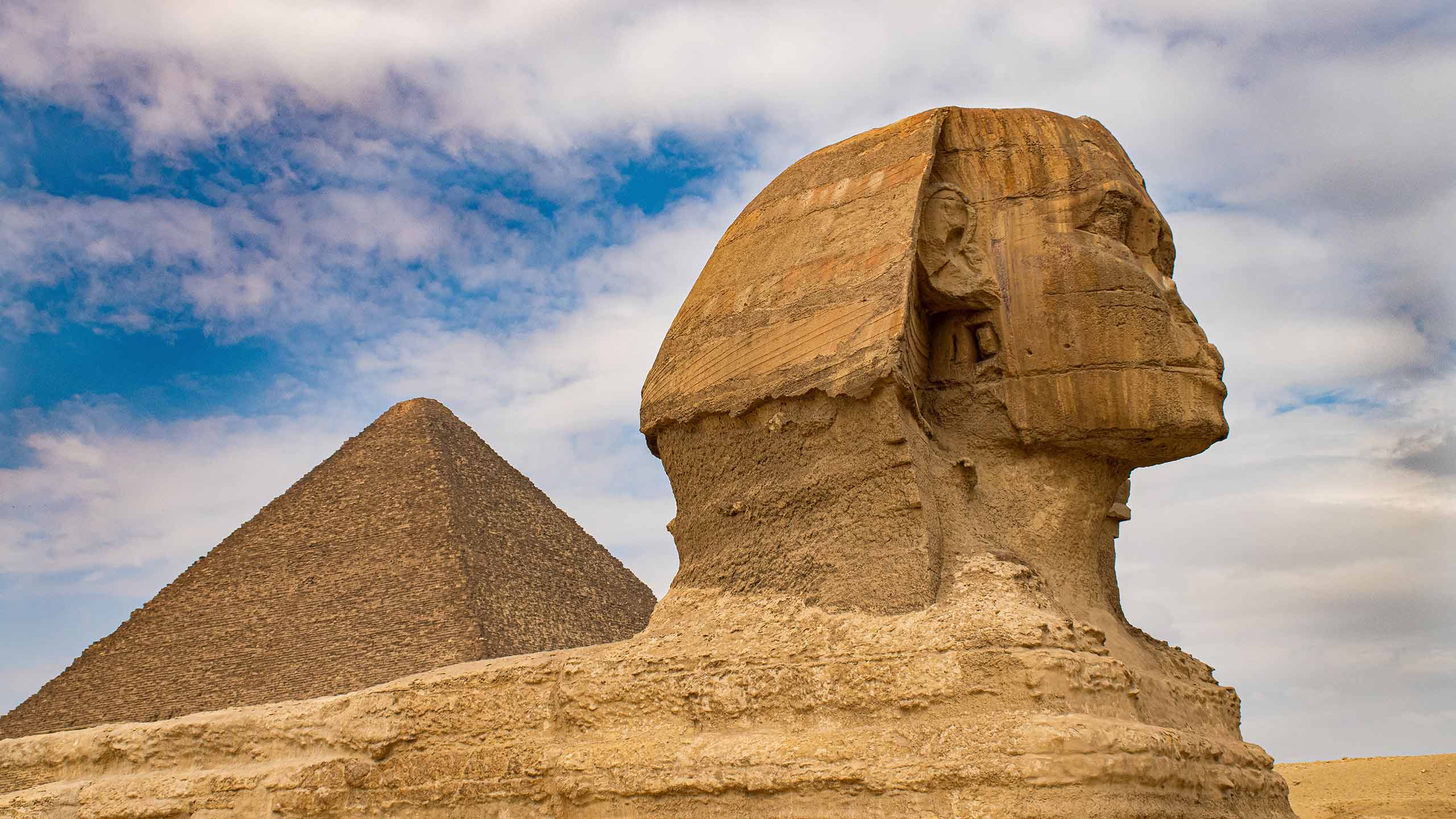 movenpick-ss-misr-egypt-nile-cruise-pyramids-of-giza-ea-kobal