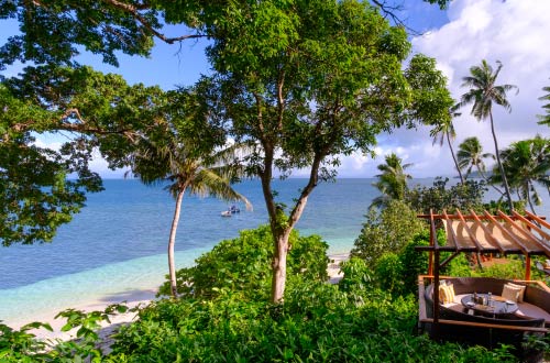 Royal-Davui-island-luxury-holiday-fiji-beach-dining