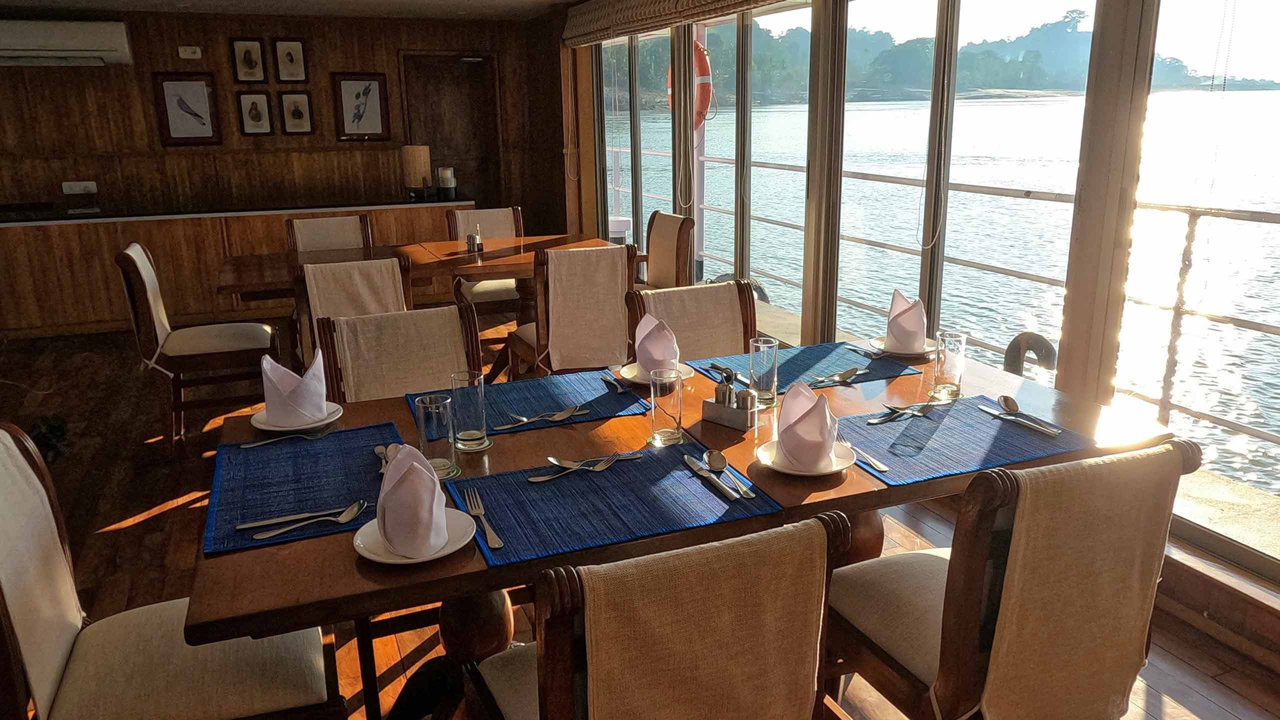 abn-sukapha-india-brahmaputra-river-cruise-dining-room