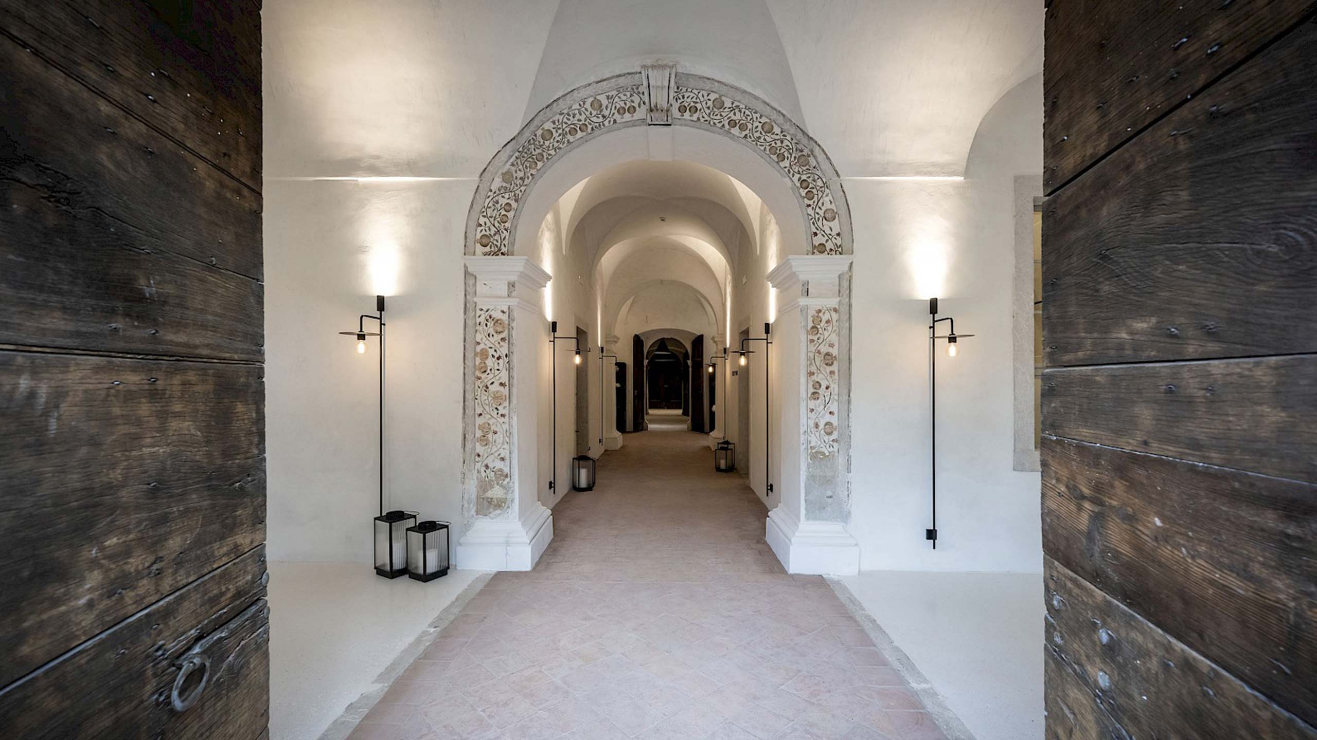 archway-monastero-arx-vivendi-arco-trentino-alto-adige-italy