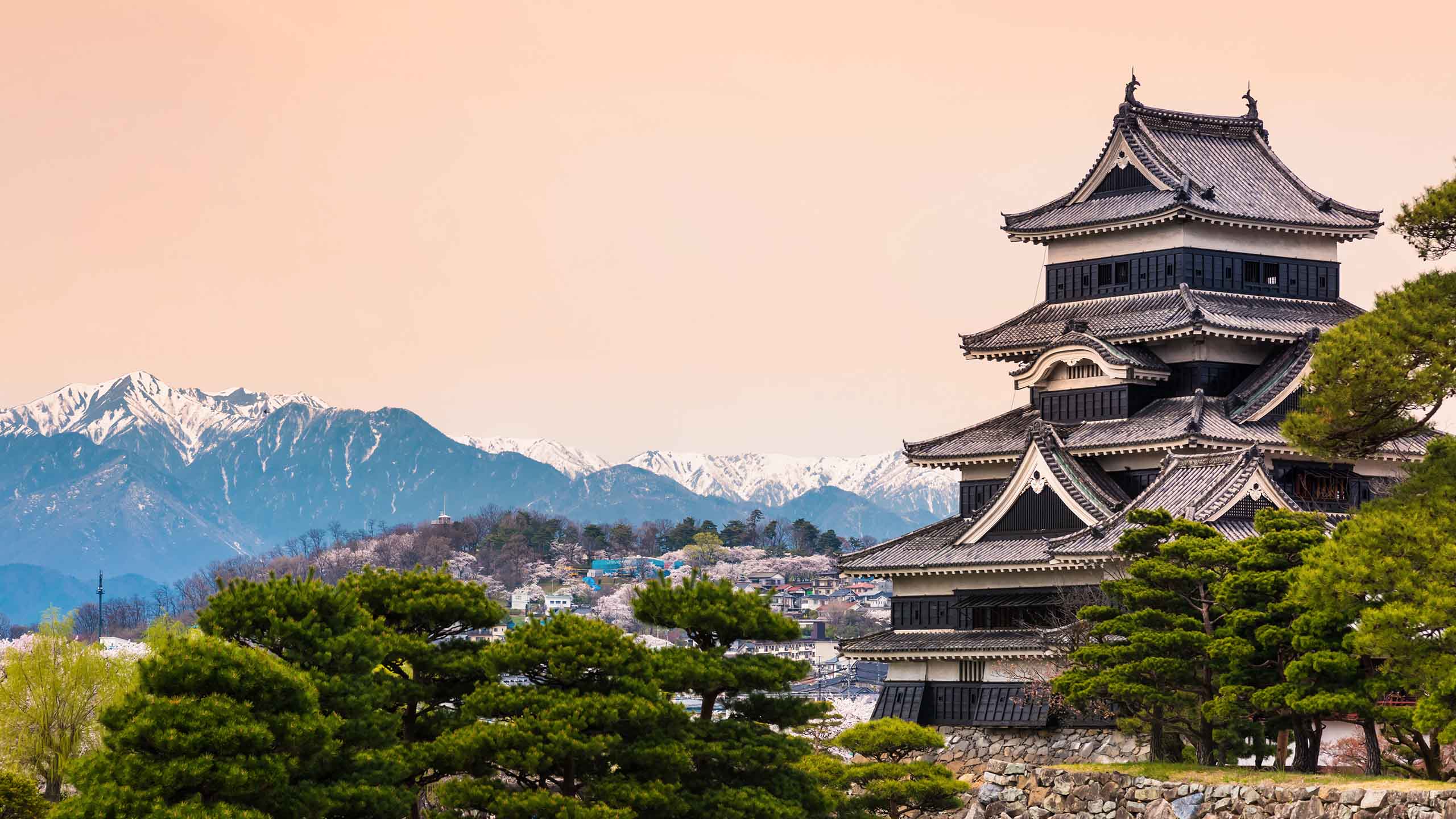 matsumoto-jujo-japan-castle