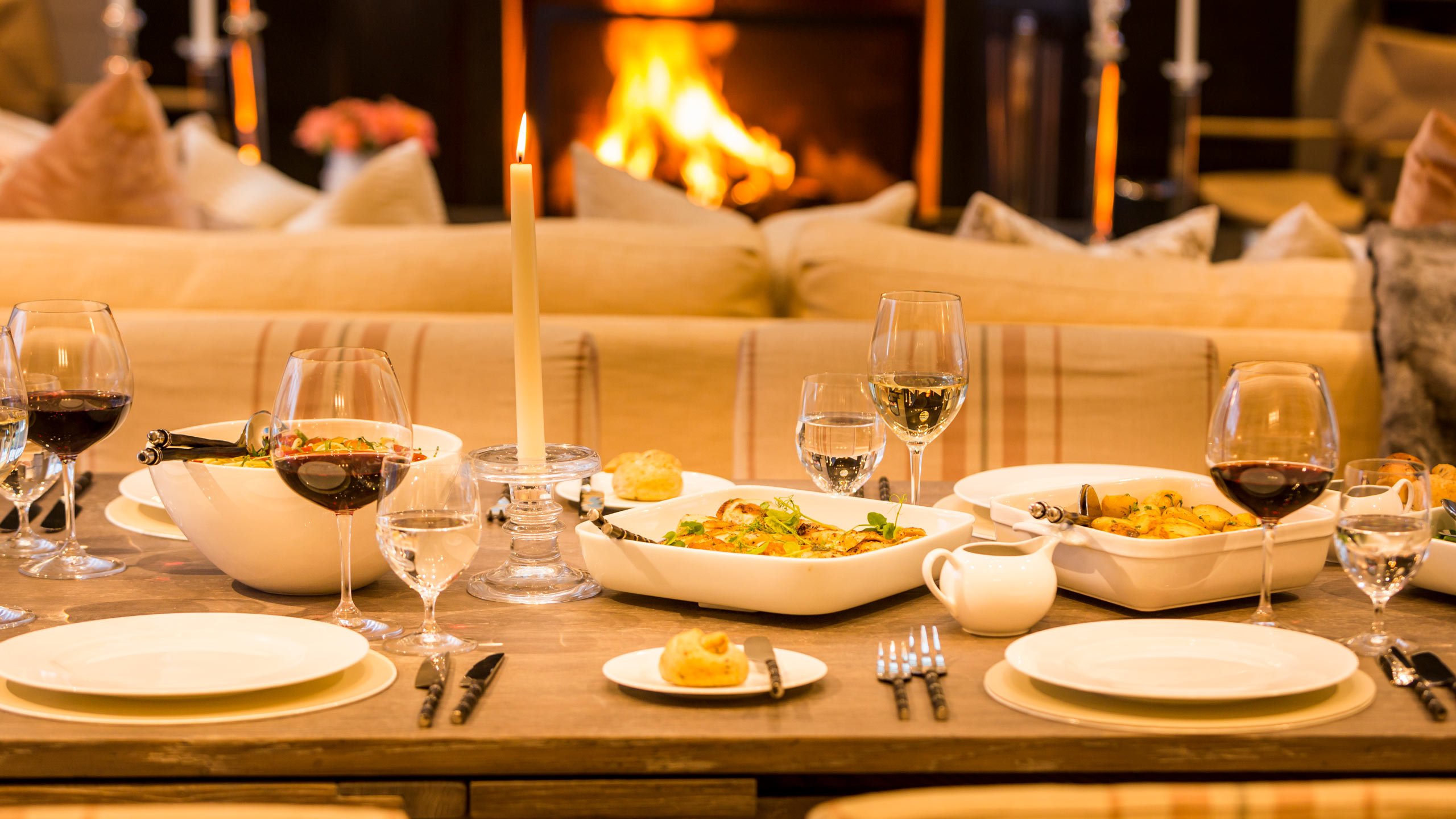 matakauri-lodge-queenstown-new-zealand-Evening-Fireside-Dining