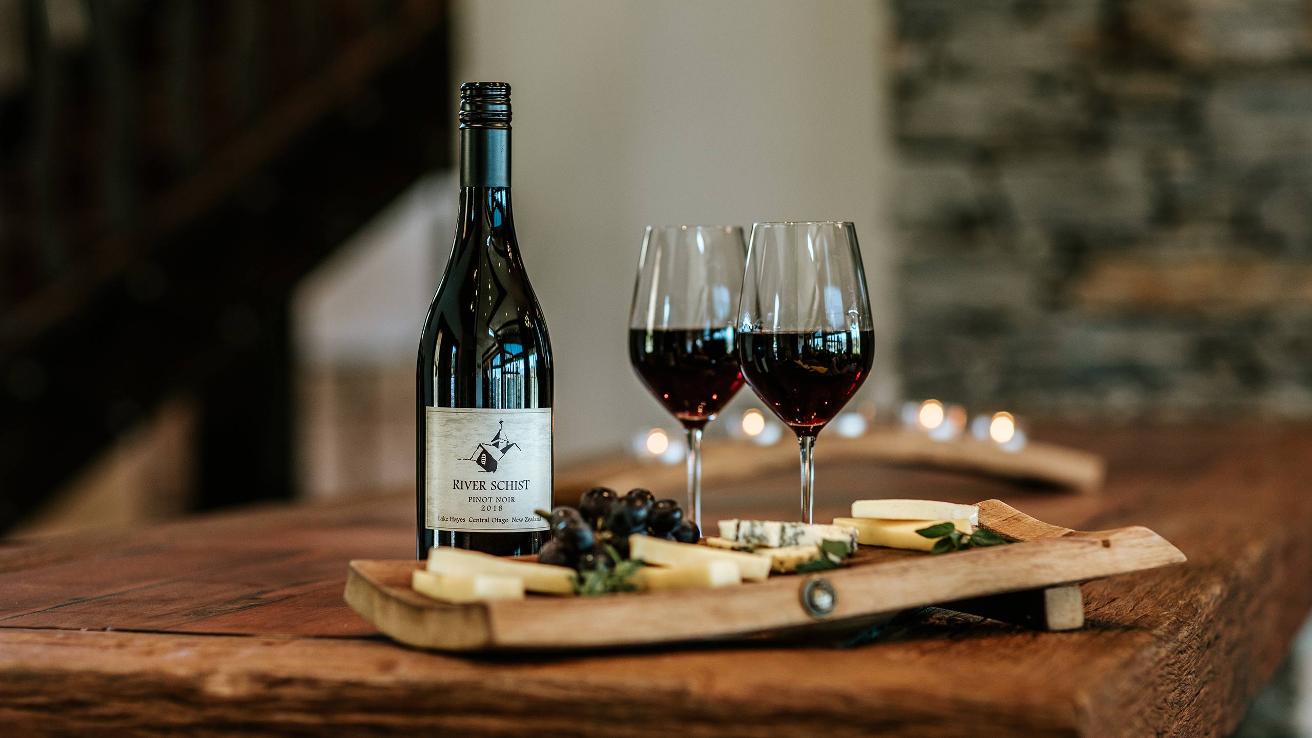 stoneridge-estate-queenstown-new-zealand-cheese-platter-and-wine