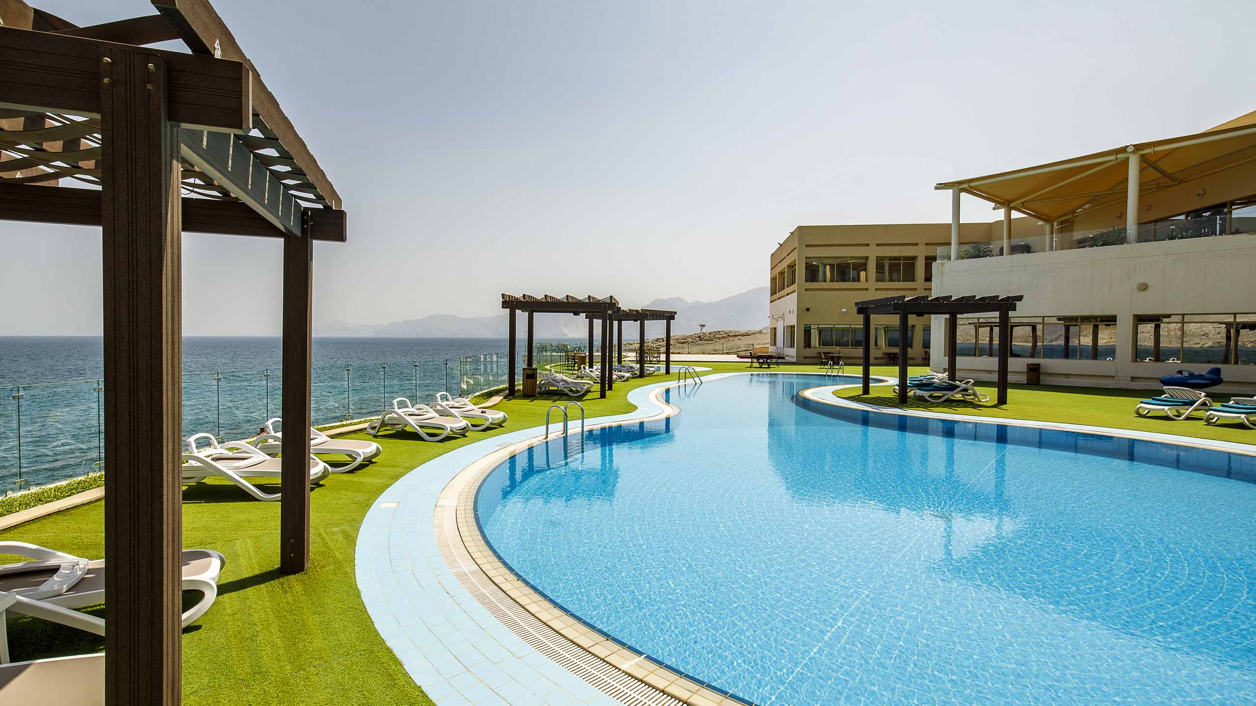 atana-musandam-resort-oman-pool