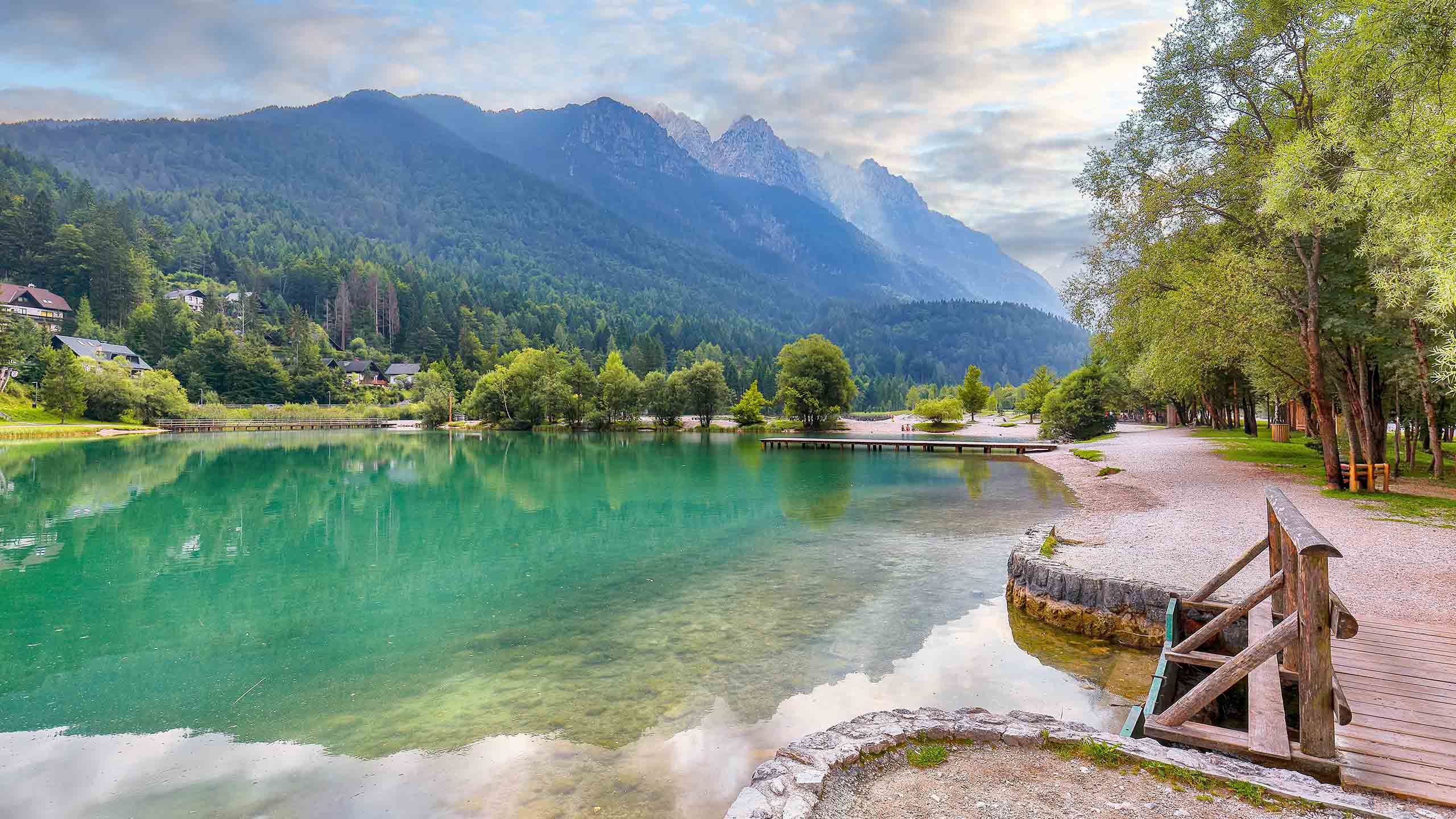 jasna-lake-triglav-national-park-kranjska-gora-slovenia