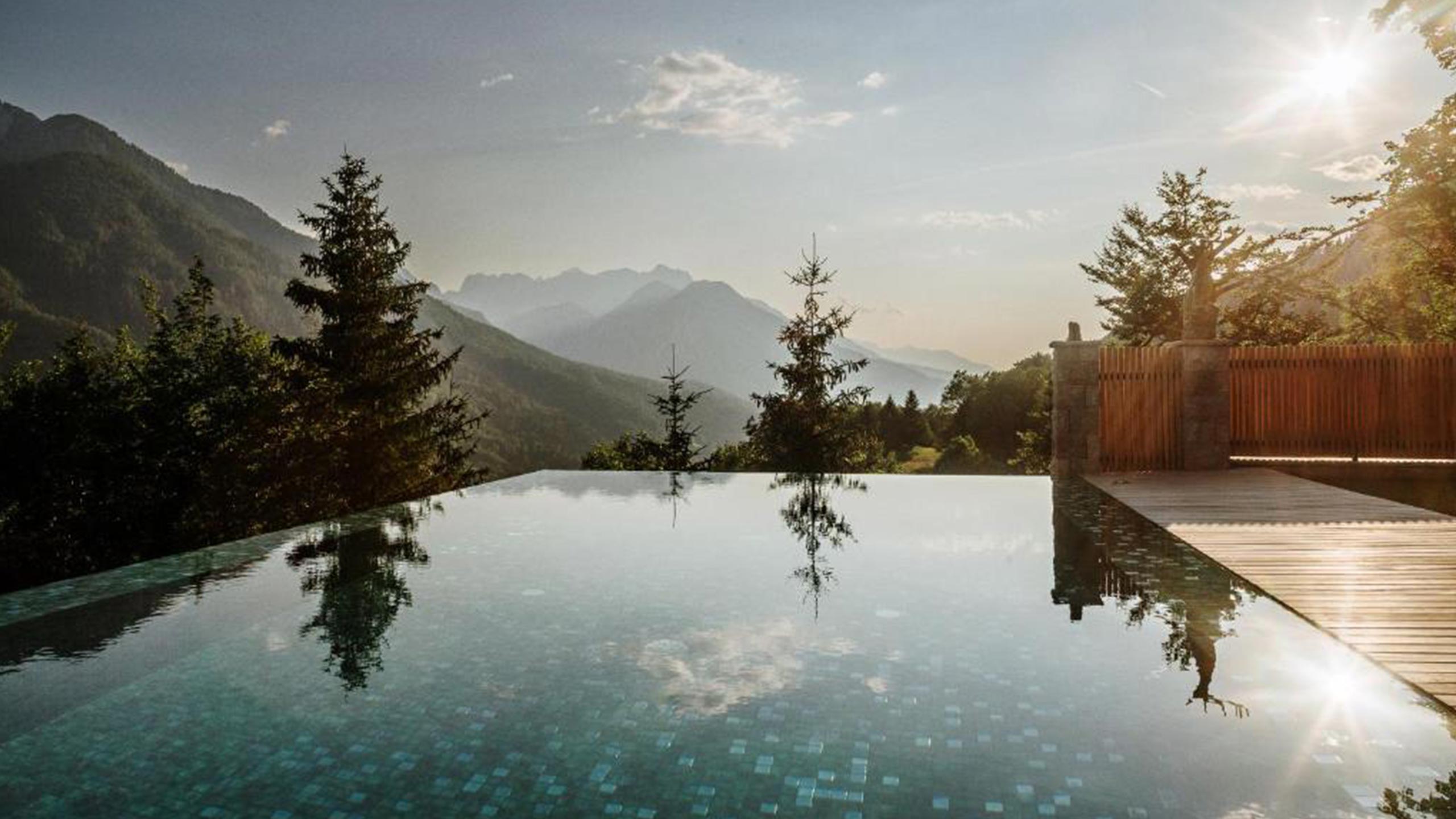 outdoor-pool-chalet-sofija-gozd-martuljek-slovenia