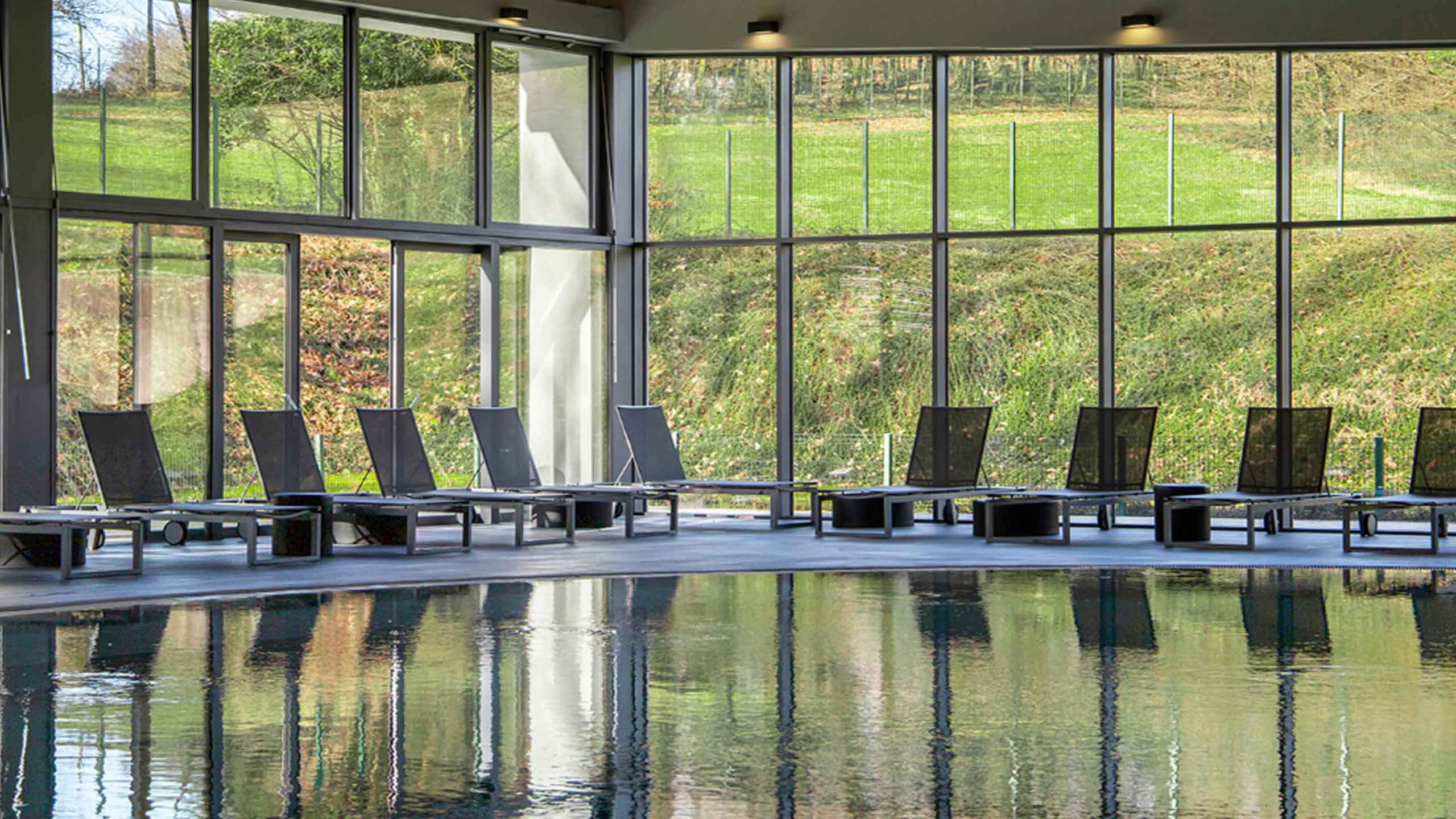 thermal-water-pool-hotel-grad-otocec-slovenia
