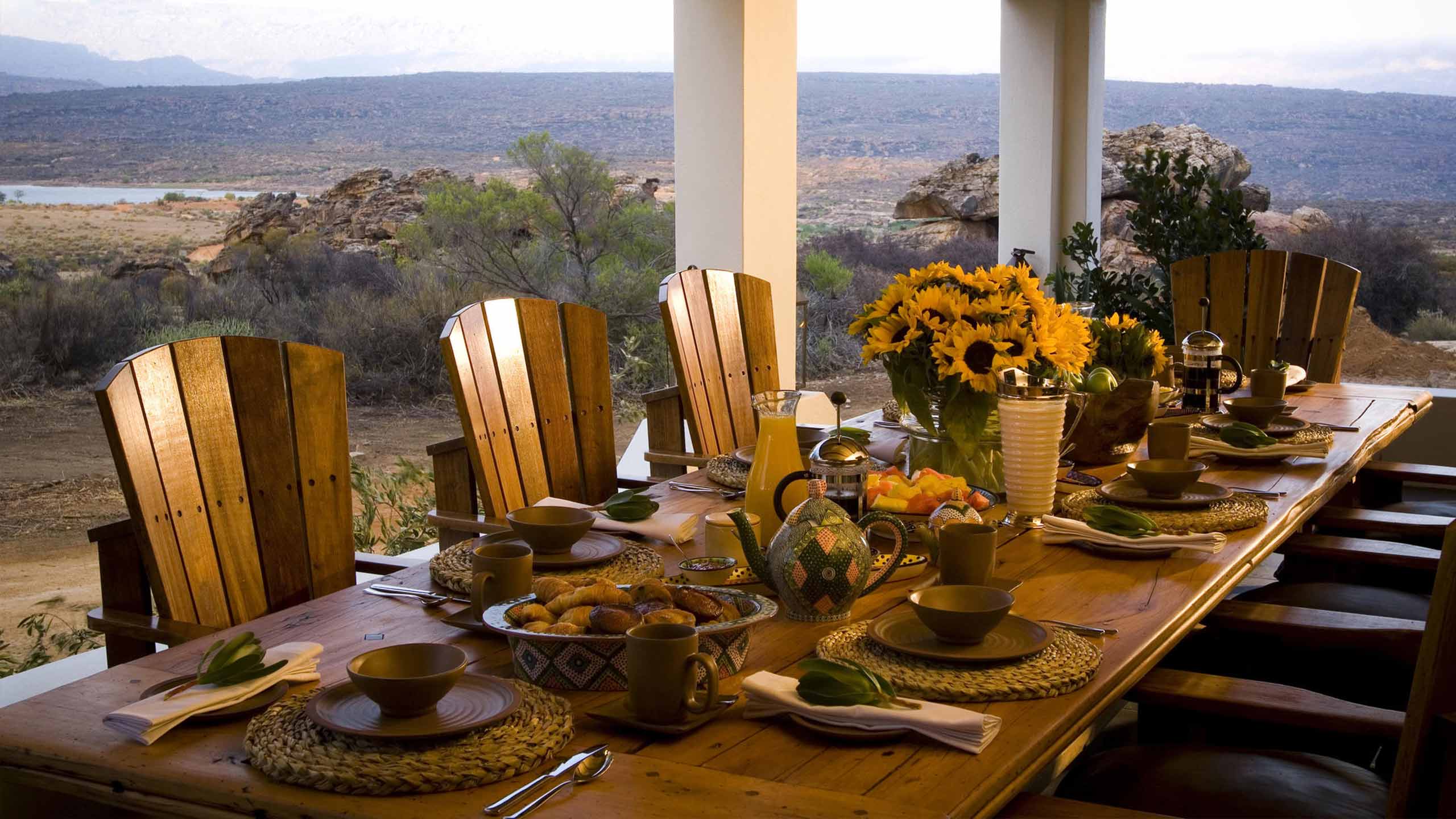 bushmans-kloof-wilderness-reserve-cederberg-south-africa-koro-lodge-dining