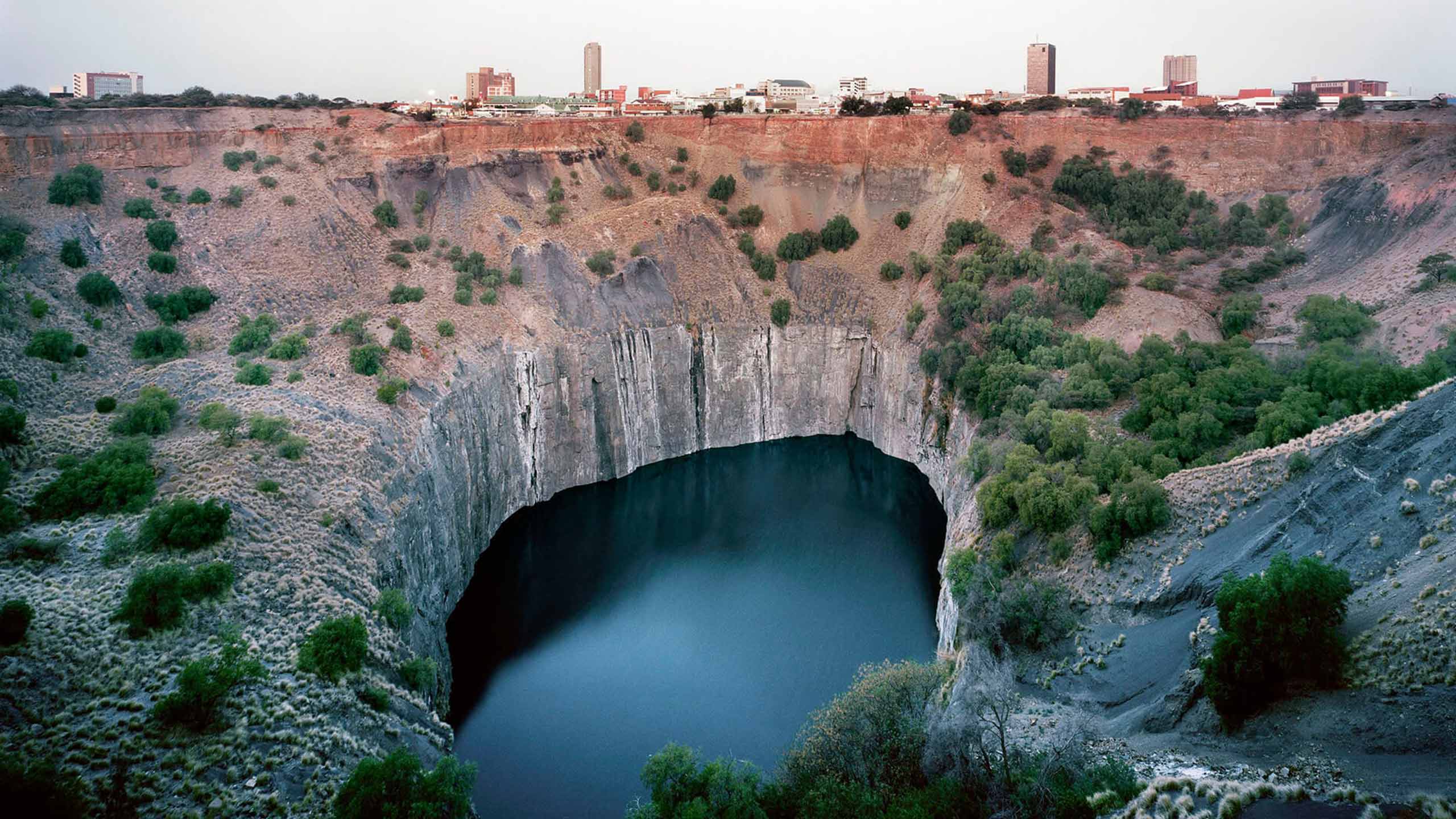 rovos-rail-johannesburg-south-africa-the-big-hole-northern-cape-south-africa