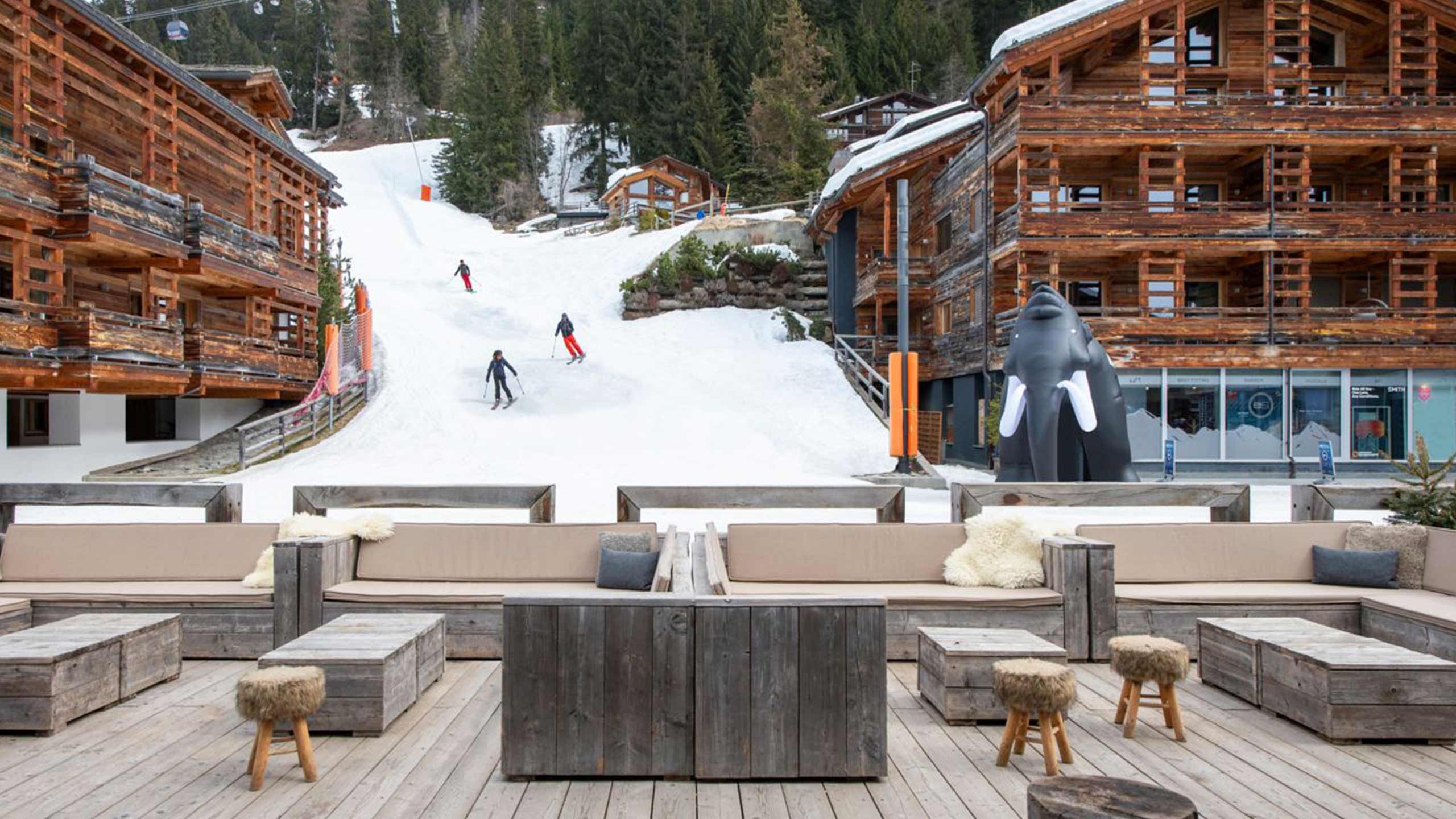 w-off-piste-w-verbier-valais-switzerland