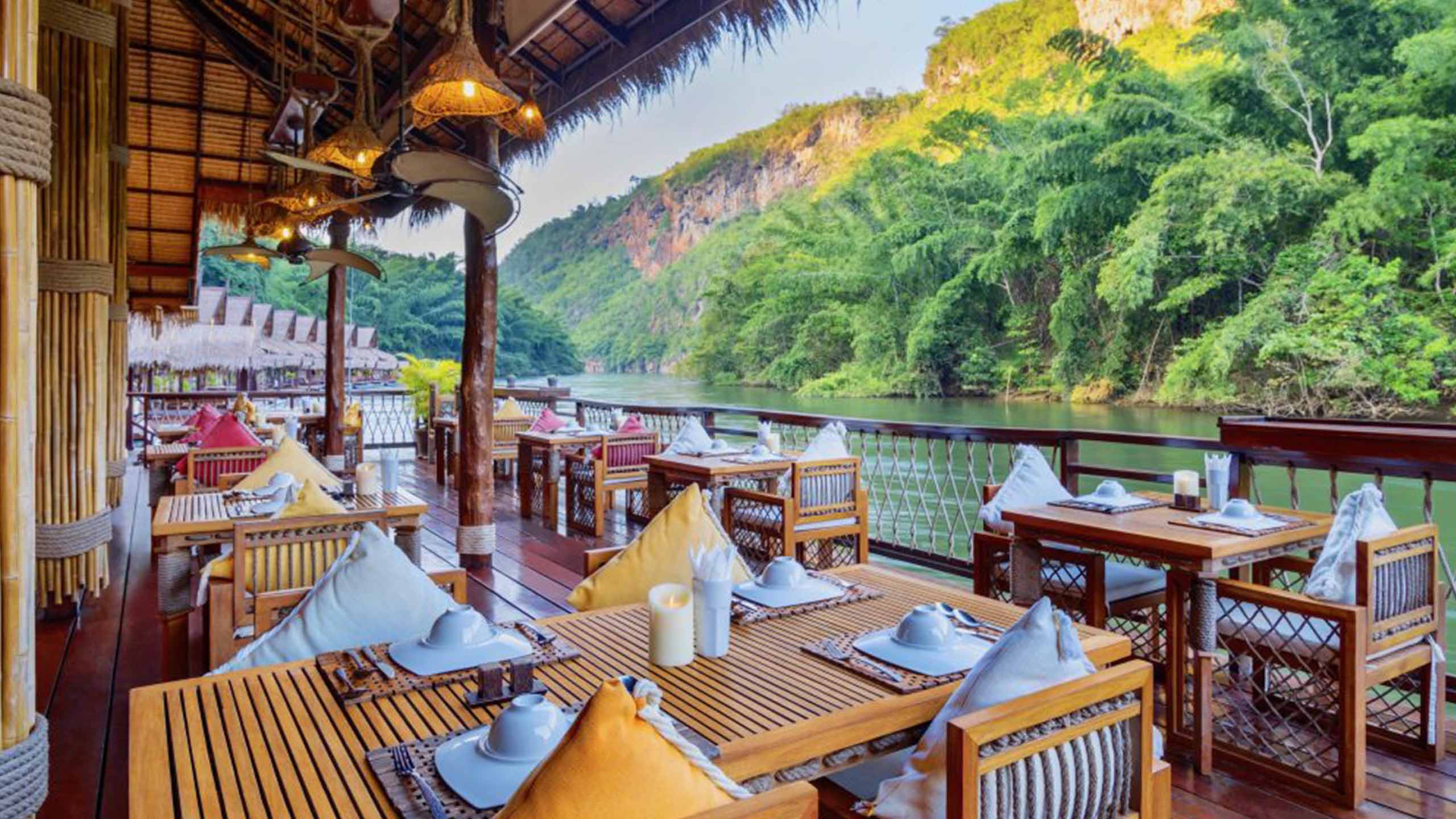the-floathouse-river-kwai-thailand-restaurant-river-view