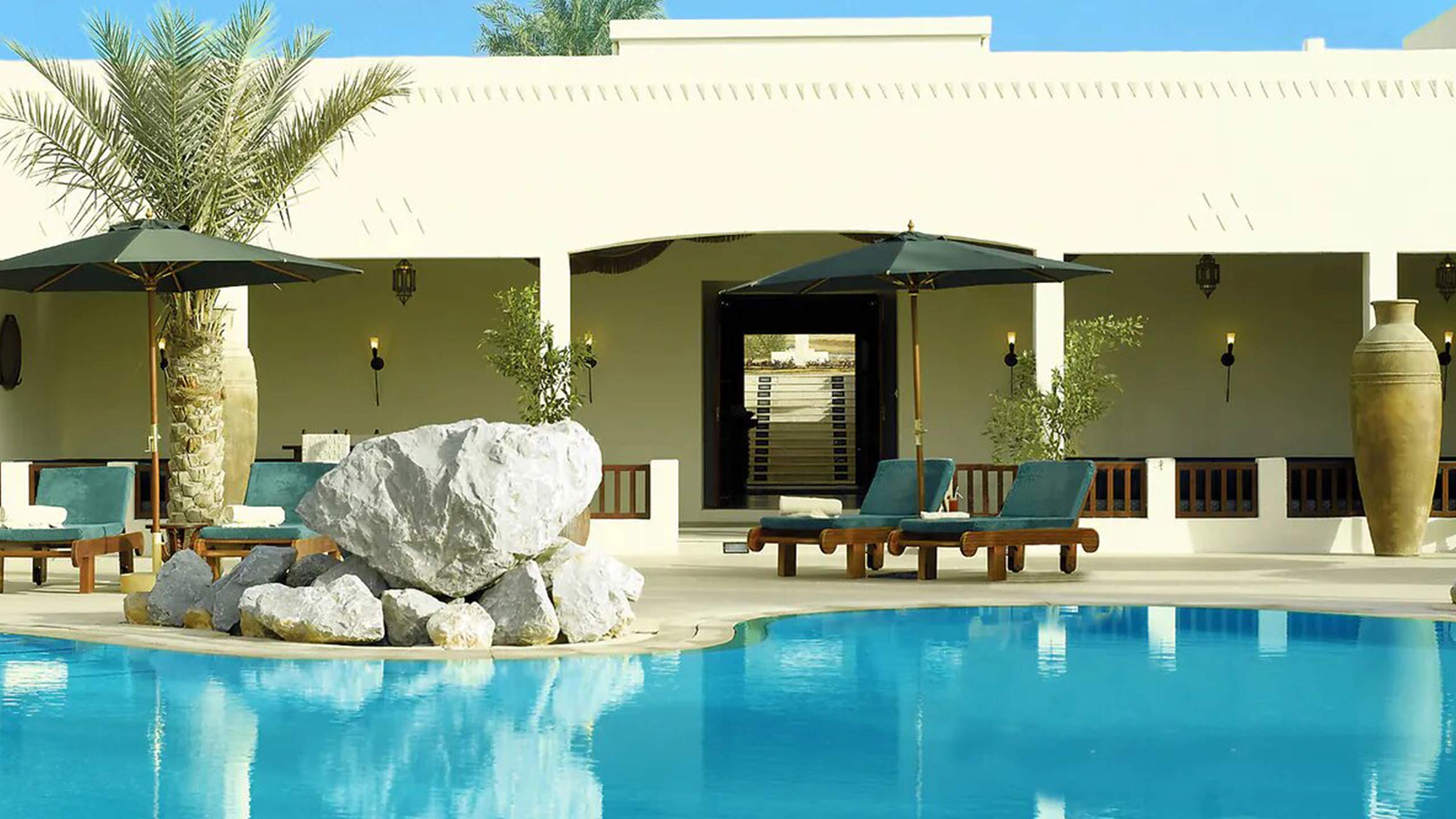 al-maha-luxury-resort-and-spa-dubai-spa-pool