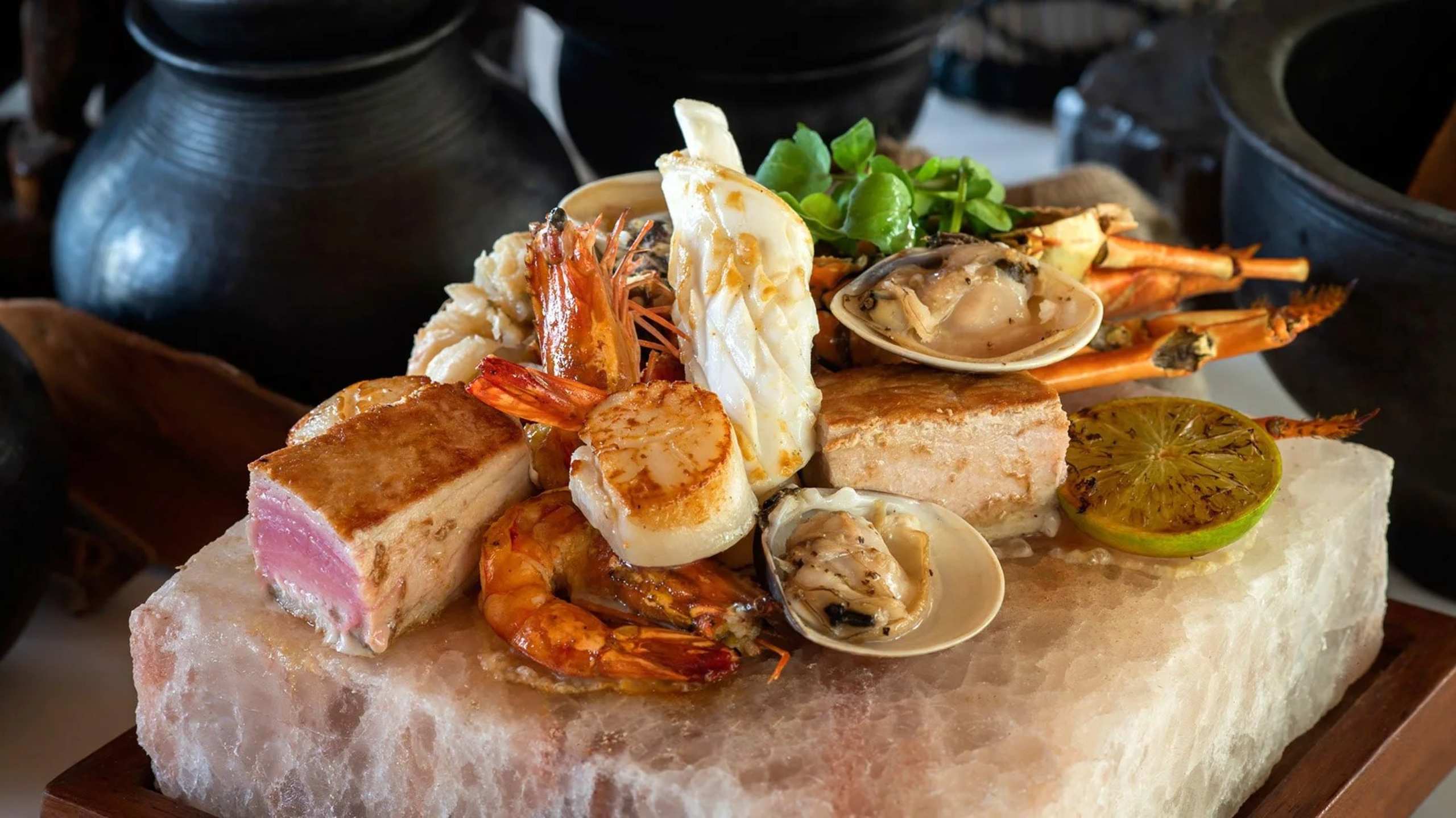 anantara-quy-nhon-villas-vietnam-sea-fire-salt-brick-seafood-cuisine-dining