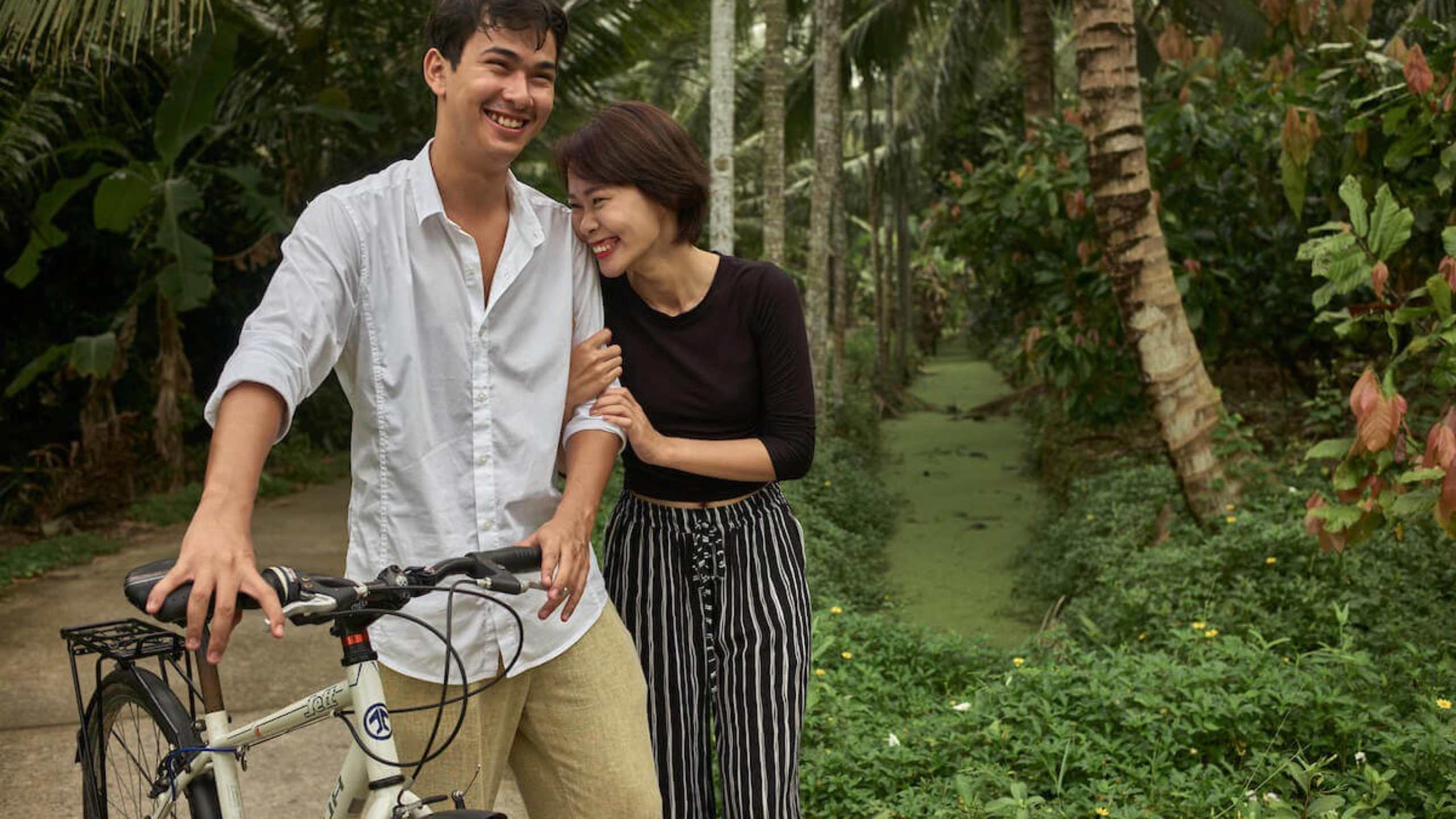 the-island-lodge-thoi-san-island-vietnam-bike-explore-couple