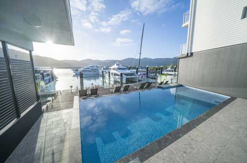 harbour-cove-airlie-beach-great-barrier-whitsundays-pool