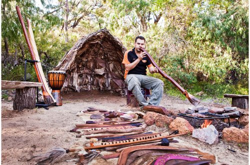 western-australia-koomal-dreaming-didgeridoo-aboriginal-indigenous-culture-experience-fire-making
