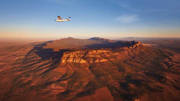 scenic-flight-over-wilpena-pound-flinders-ranges-south-australia