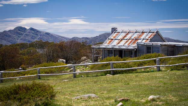 man-from-snowy-river-hut-in-high-country-victoria-australia