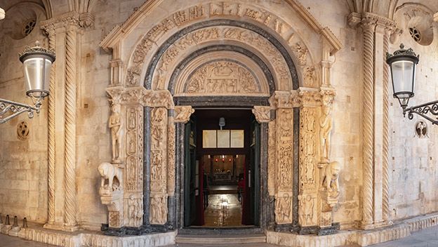 st-lawrence-cathedral-trogir-croatia-shutterstock1612622824