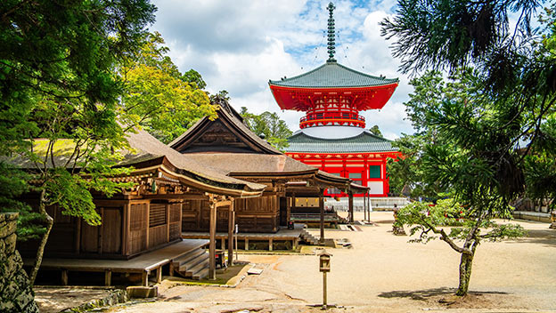 danjo-garan-temple-koyasan-japan