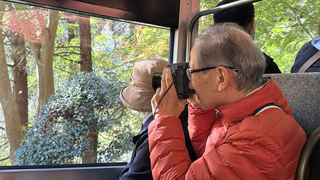 descend-mt-takao-with-a-scenic-cable-car-ride